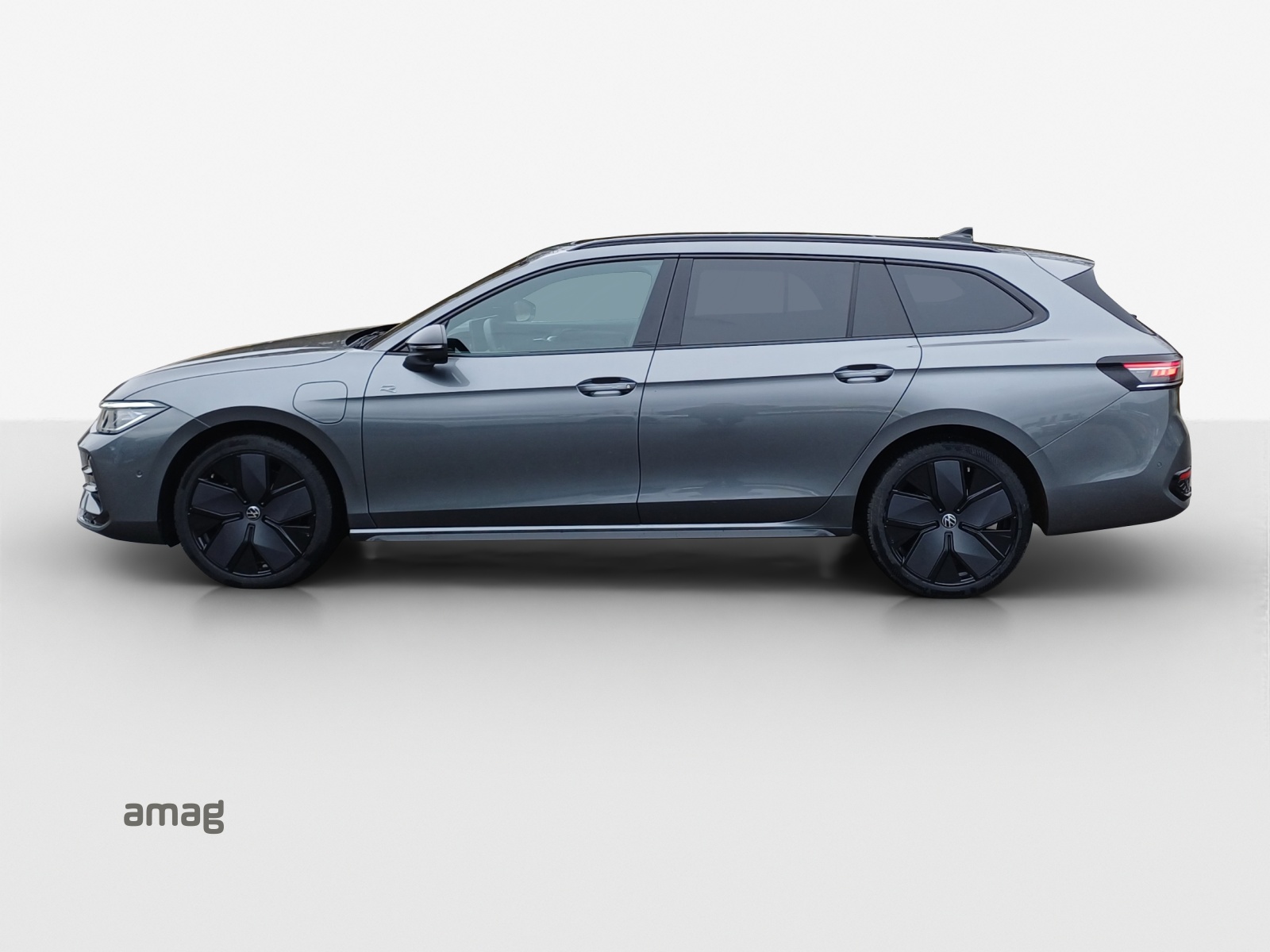 VW Passat Variant 1.5 TSI evo2 Plug-In- Hybrid R-Line DSG-image-1