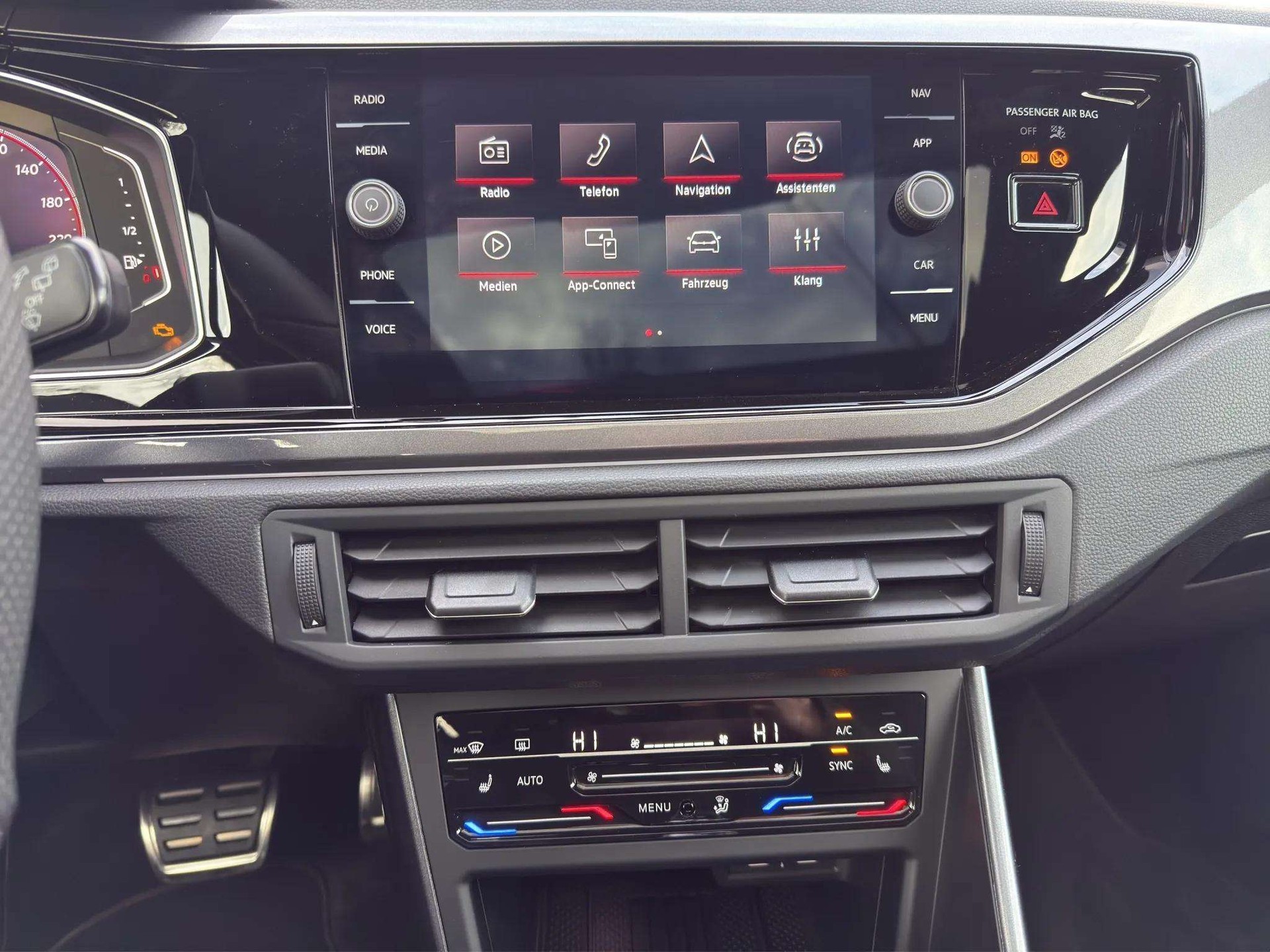 VW Polo 2.0 TSI GTI DSG-image-14