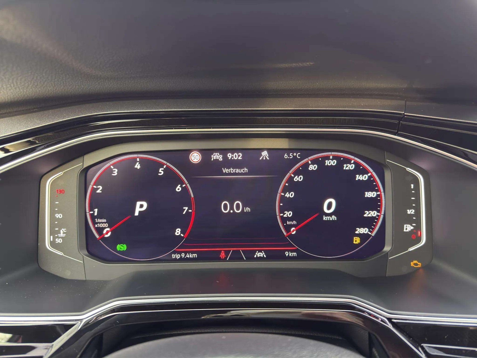 VW Polo 2.0 TSI GTI DSG-image-15