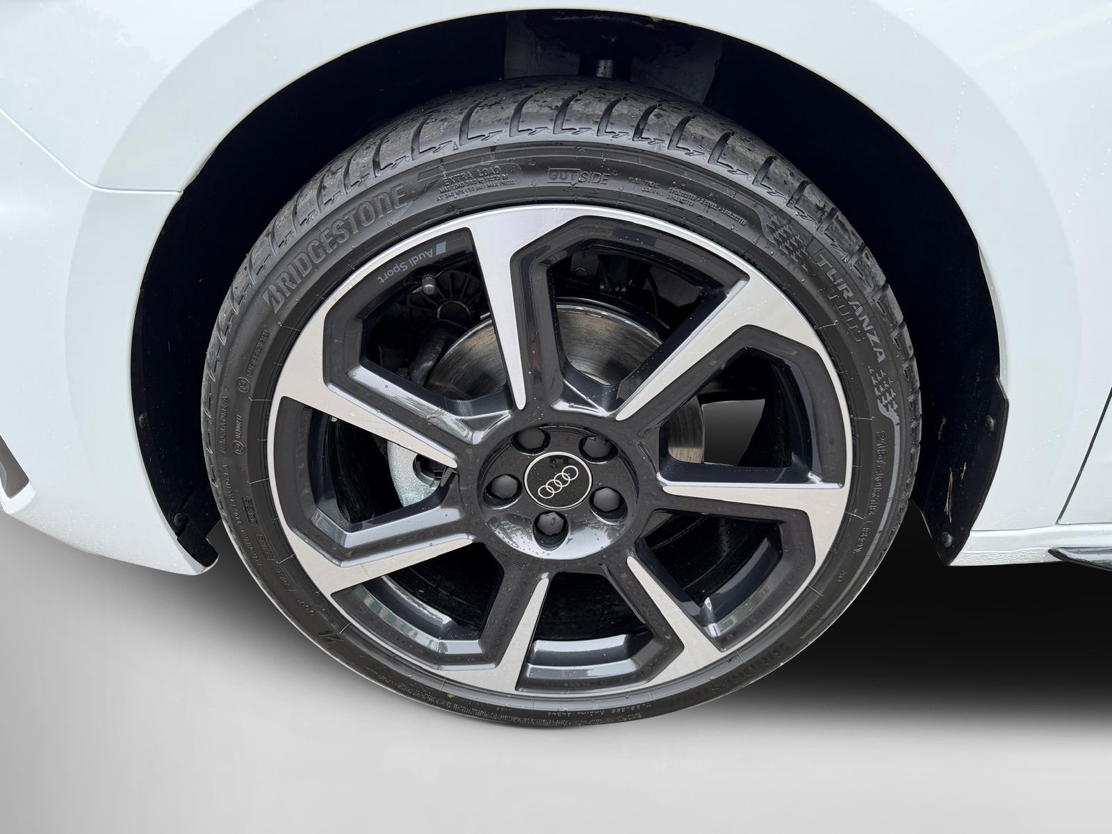 AUDI A1 Sportback 30 TFSI S Line Attraction S-tronic-image-3