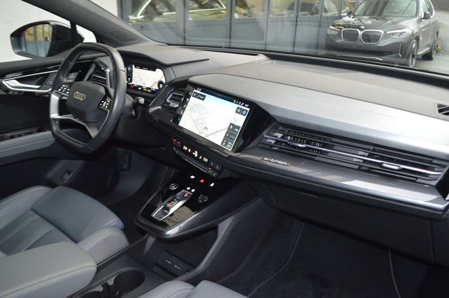 AUDI Q4 Sportback e-tron 50 quattro I Panoramadach-image-7