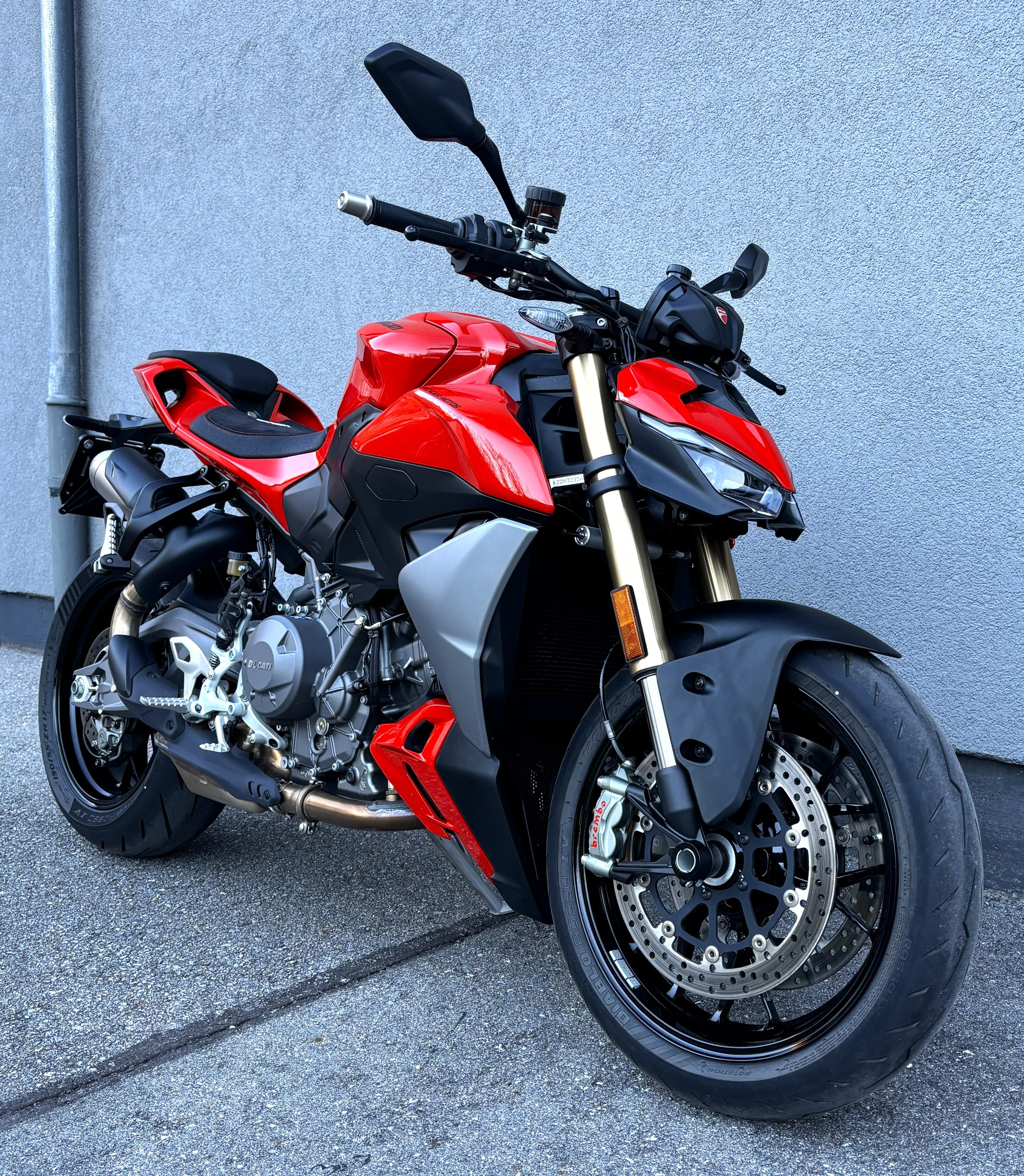 DUCATI Streetfighter V2 (35kW)-showroom-element-1