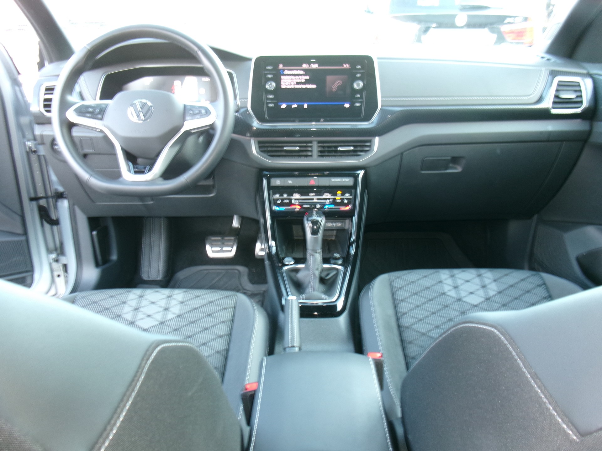 VW T-Cross 1.5 TSI EVO ACT R-Line DSG-image-3