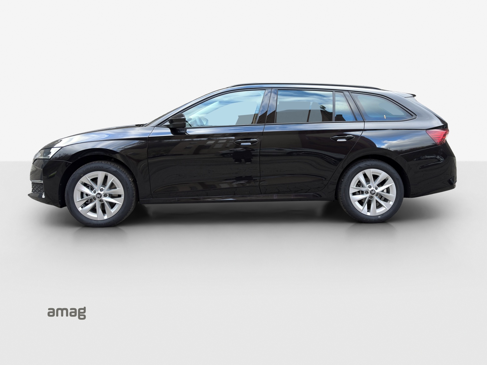 SKODA Octavia Combi 2.0 TSI DSG Selection 4x4-image-1