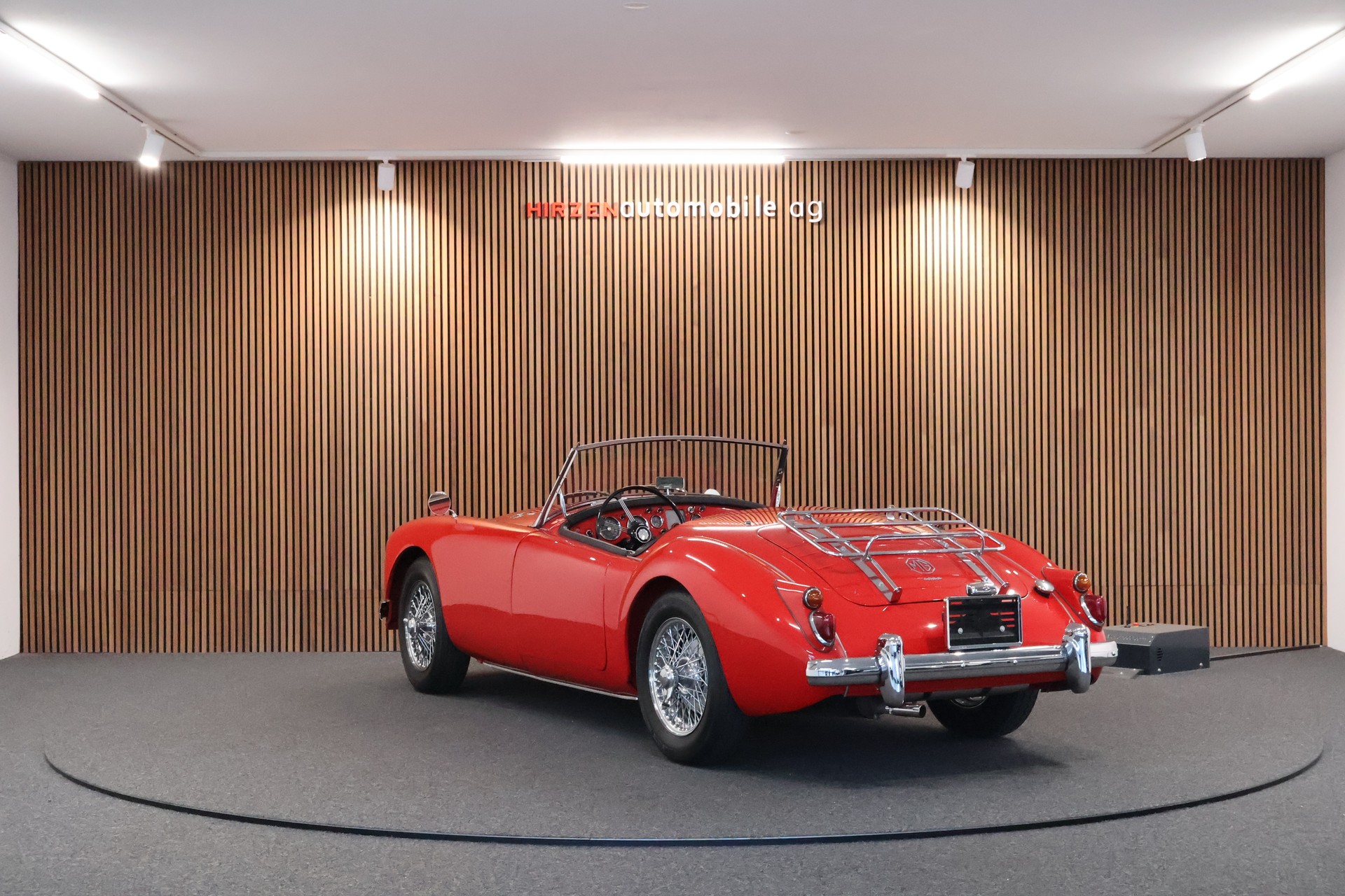 MG MGA-showroom-element-2