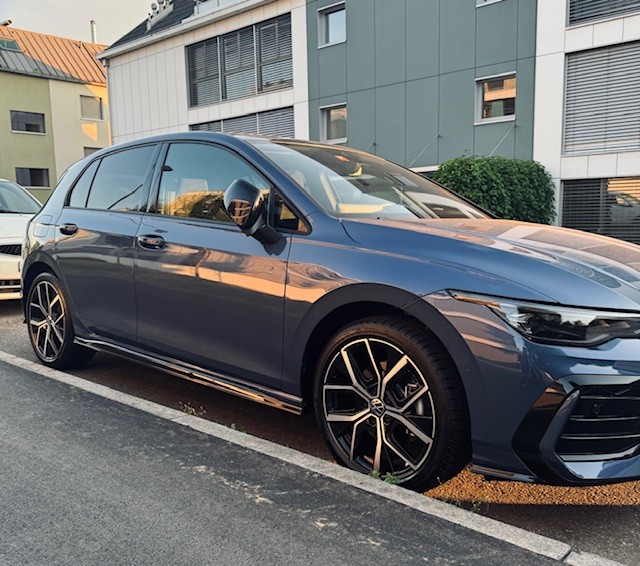 VW Golf 1.5 e TSI mHEV R-Line DSG-image-2