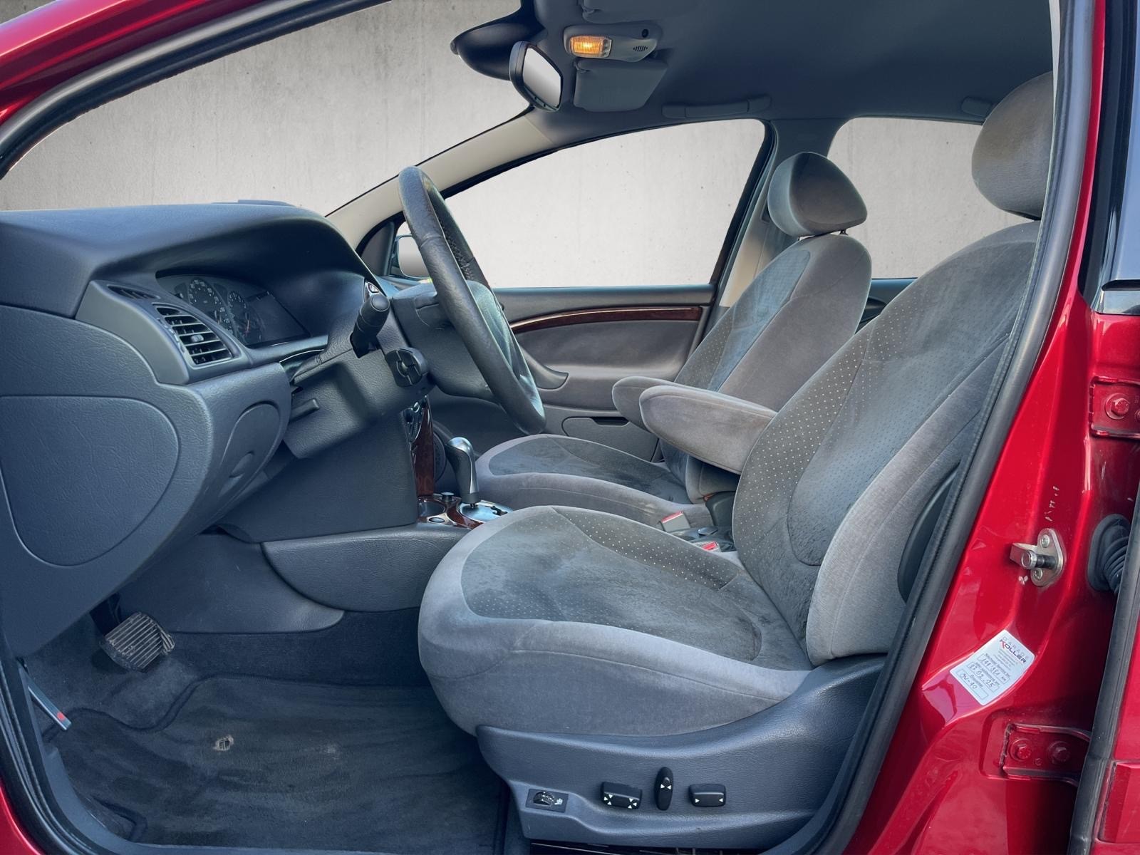 CITROEN C5 Berline 2.2 HDi Edition Automatic-image-10