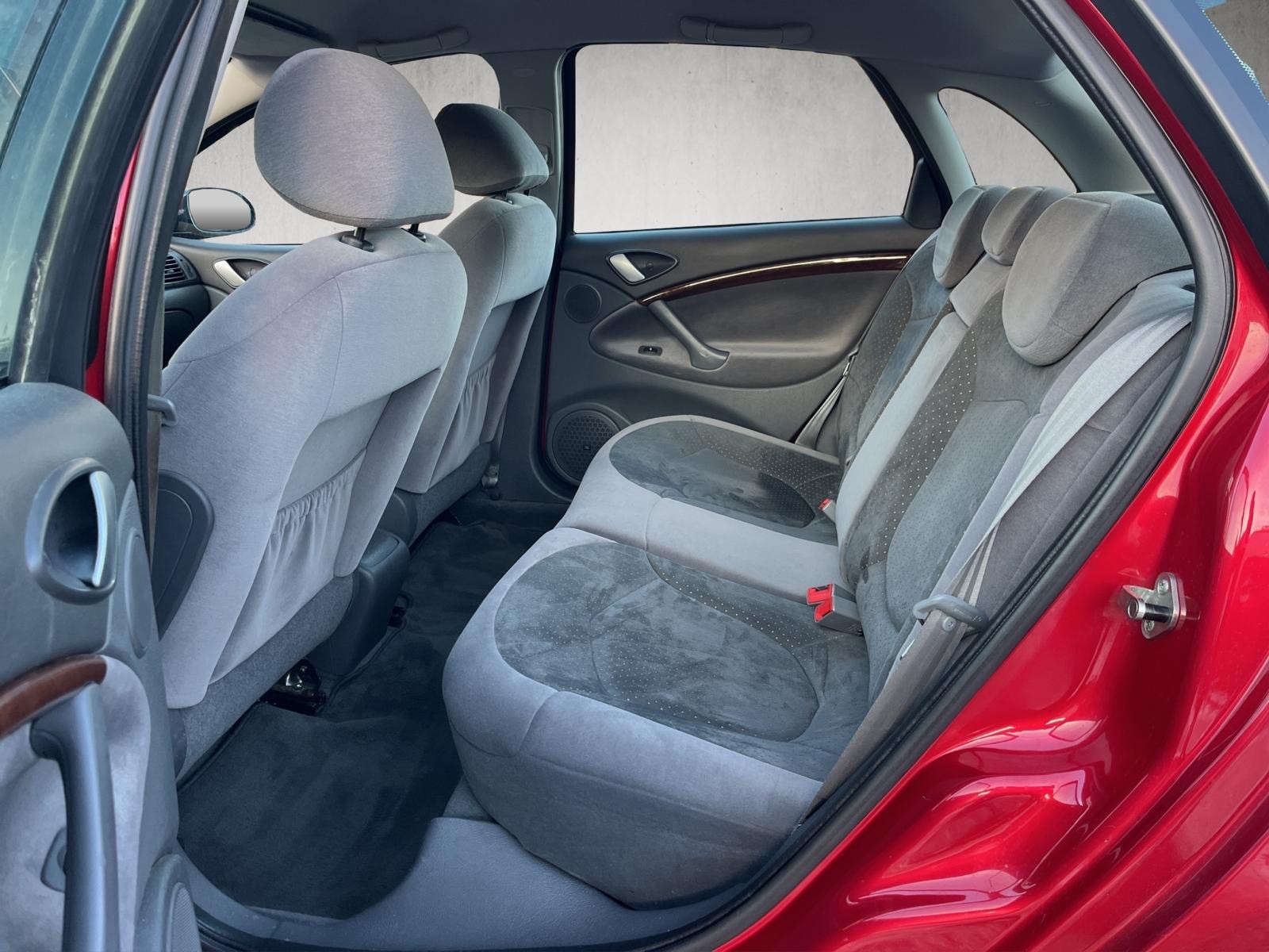 CITROEN C5 Berline 2.2 HDi Edition Automatic-image-11