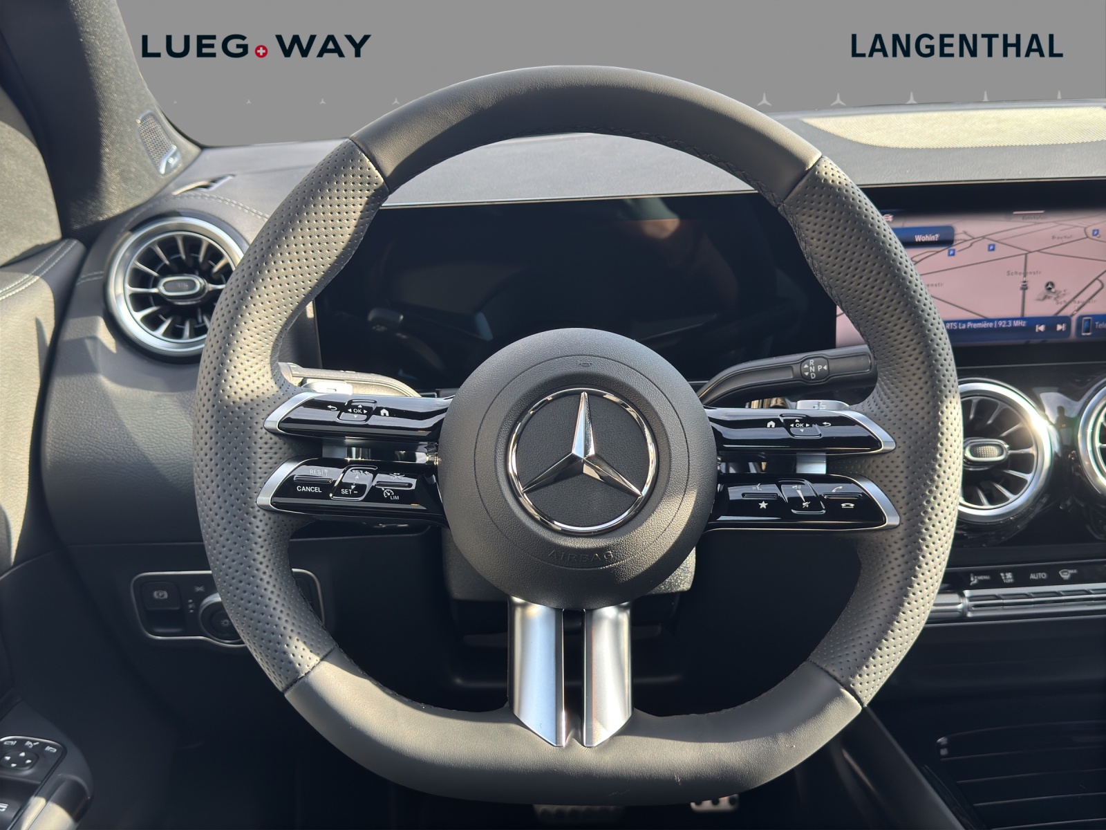 MERCEDES-BENZ GLA 250 4Matic 8G-DCT Swiss Star-image-11