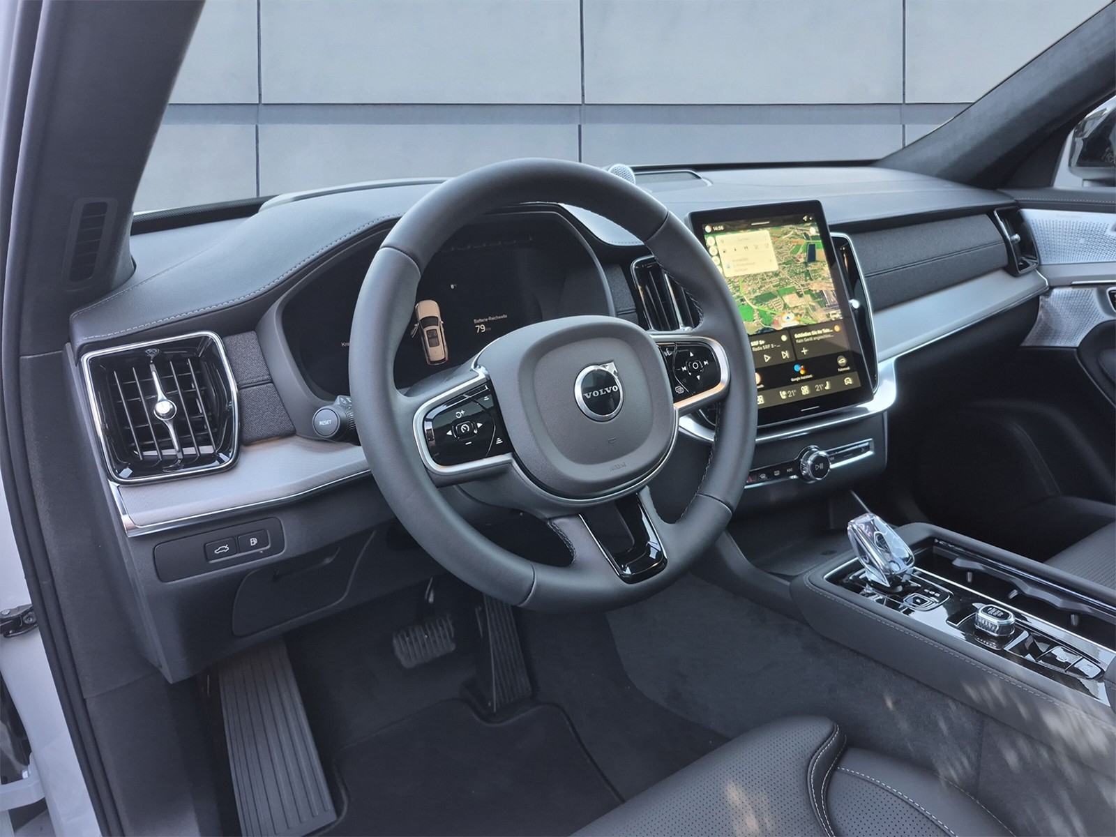 VOLVO XC90 2.0 T8 TE Black Edition eAWD-image-10