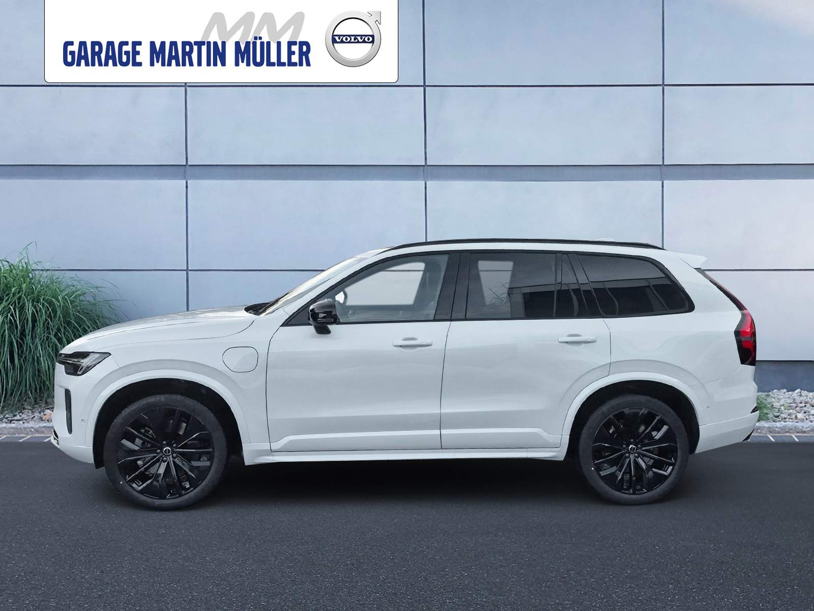 VOLVO XC90 2.0 T8 TE Black Edition eAWD-showroom-element-1