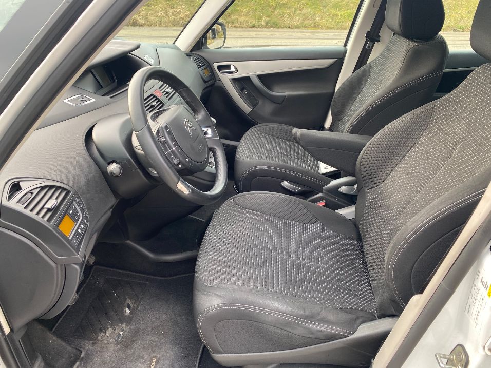 CITROEN C4 Picasso 1.6 HDI 16V Séduction-image-5