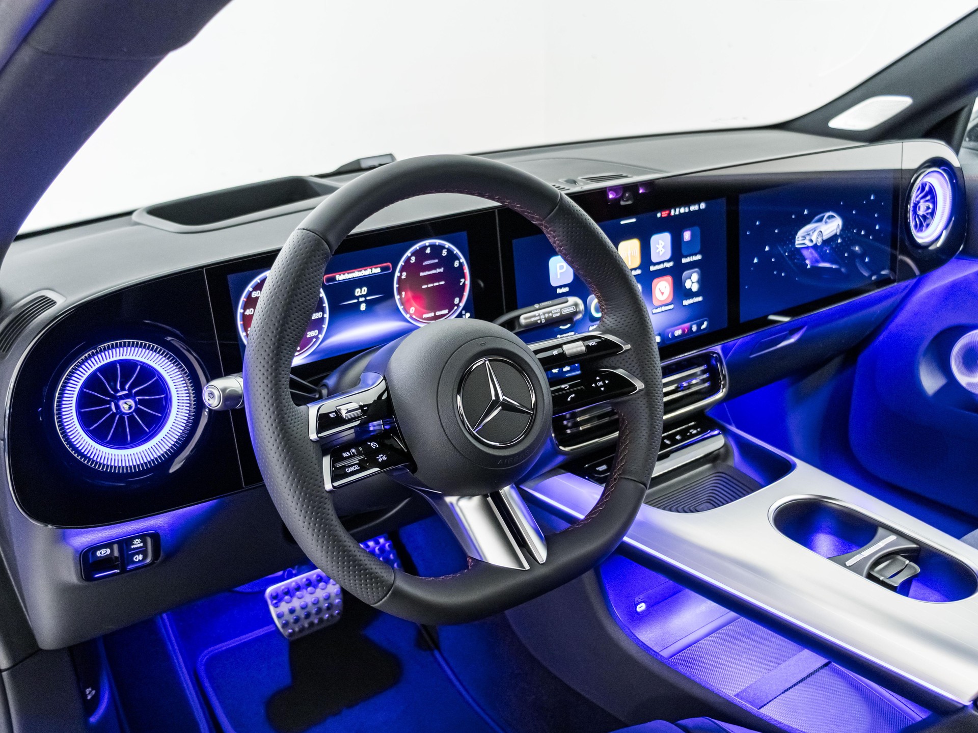MERCEDES-BENZ CLA 220 4MATIC-image-9