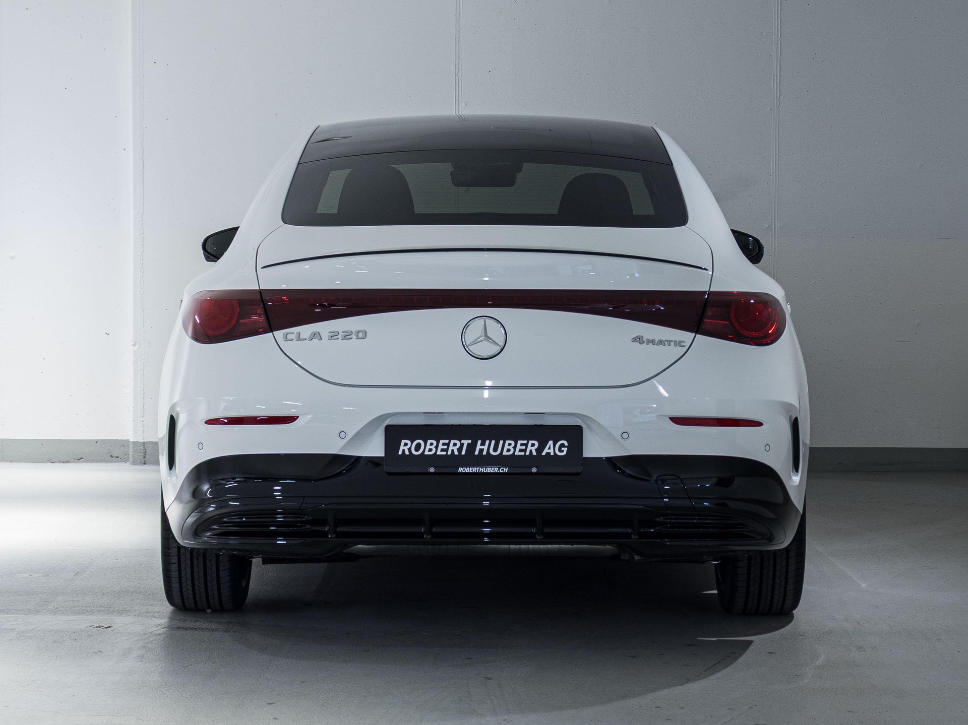 MERCEDES-BENZ CLA 220 4MATIC-image-5