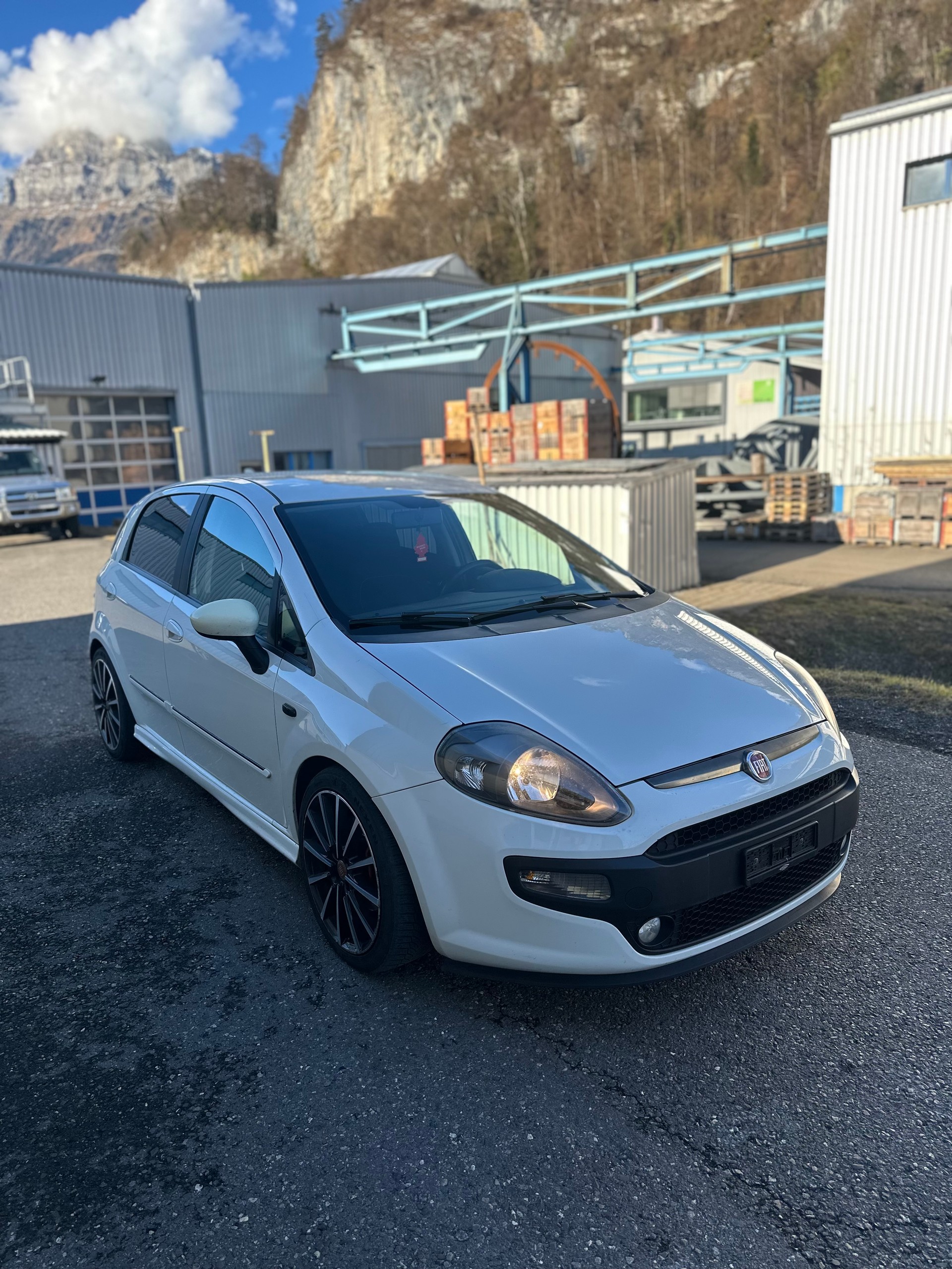 FIAT Punto Evo 1.4 16V Turbo Sport-image-2