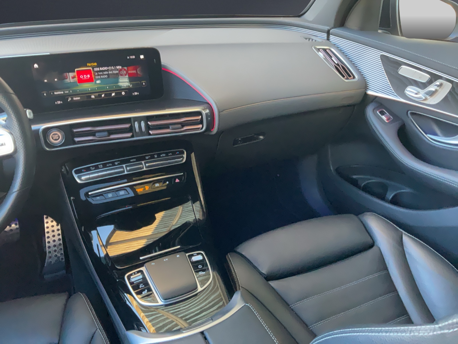 Image MERCEDES-BENZ EQC-400 EQC 400 AMG Line 4Matic