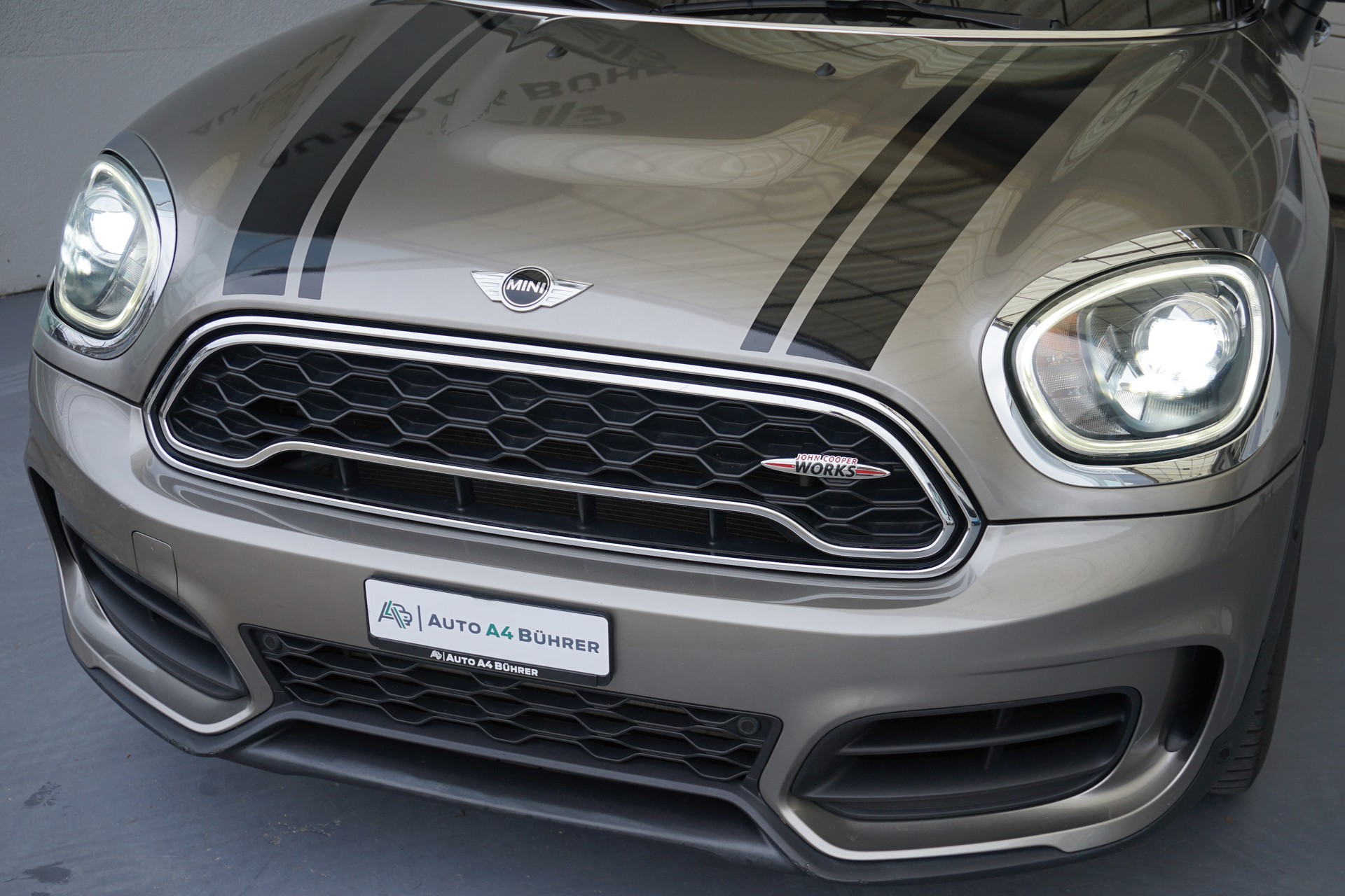 MINI Countryman 2,0 T 231PS JCW ALL4 Automat-image-4