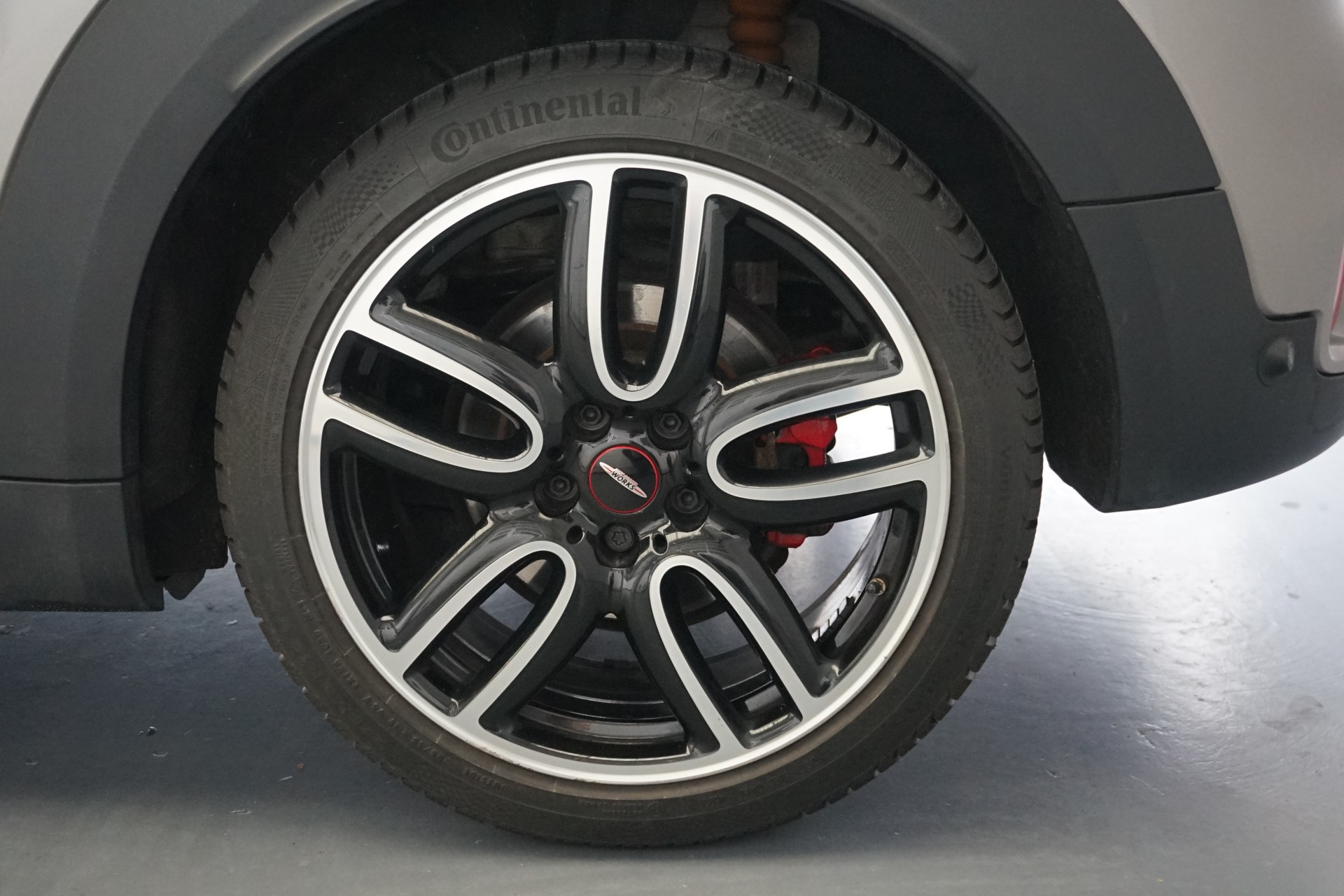 MINI Countryman 2,0 T 231PS JCW ALL4 Automat-image-12