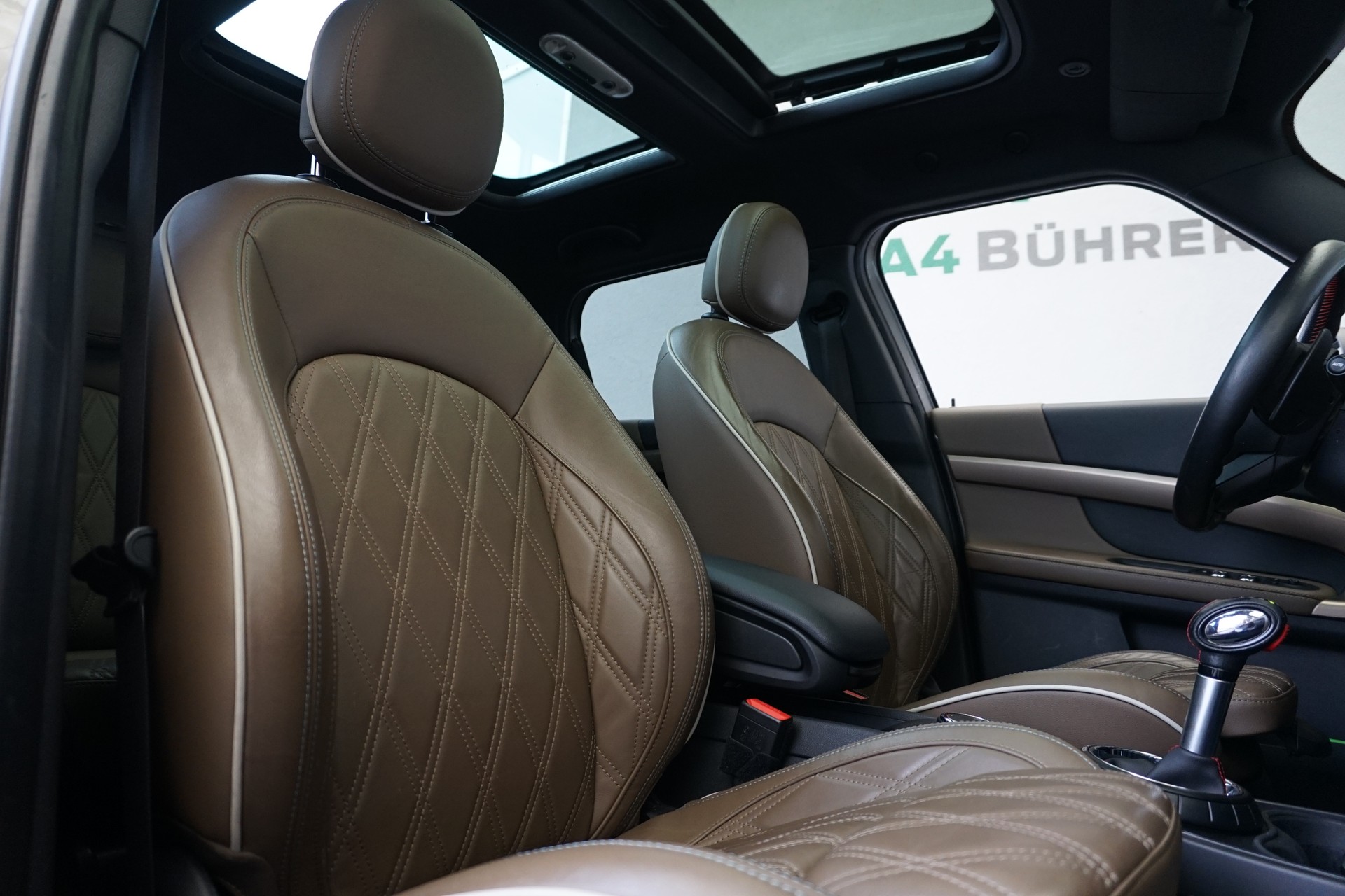 MINI Countryman 2,0 T 231PS JCW ALL4 Automat-image-20