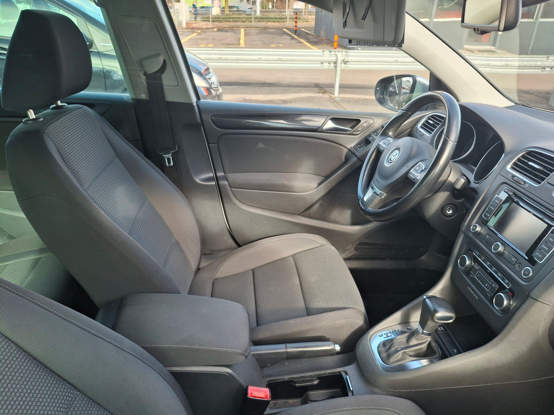 VW Golf 1.4 TSI Comfortline DSG-image-9