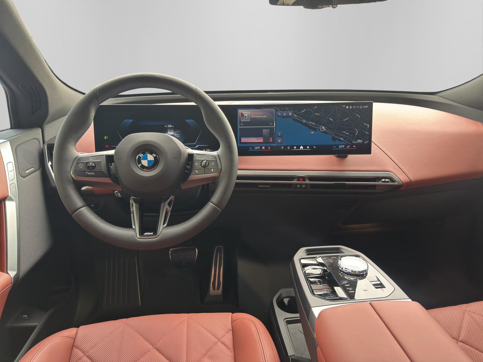 BMW iX xDrive60 M Sport Pro-image-15