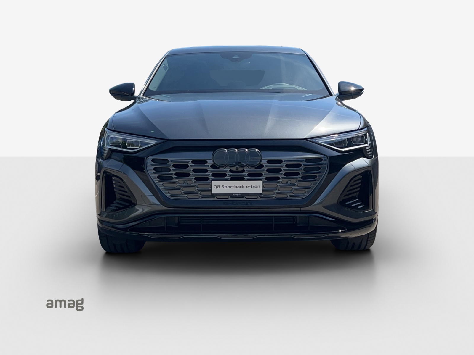 AUDI Q8 Sportback 55 e-tron Black Edition quattro-image-6