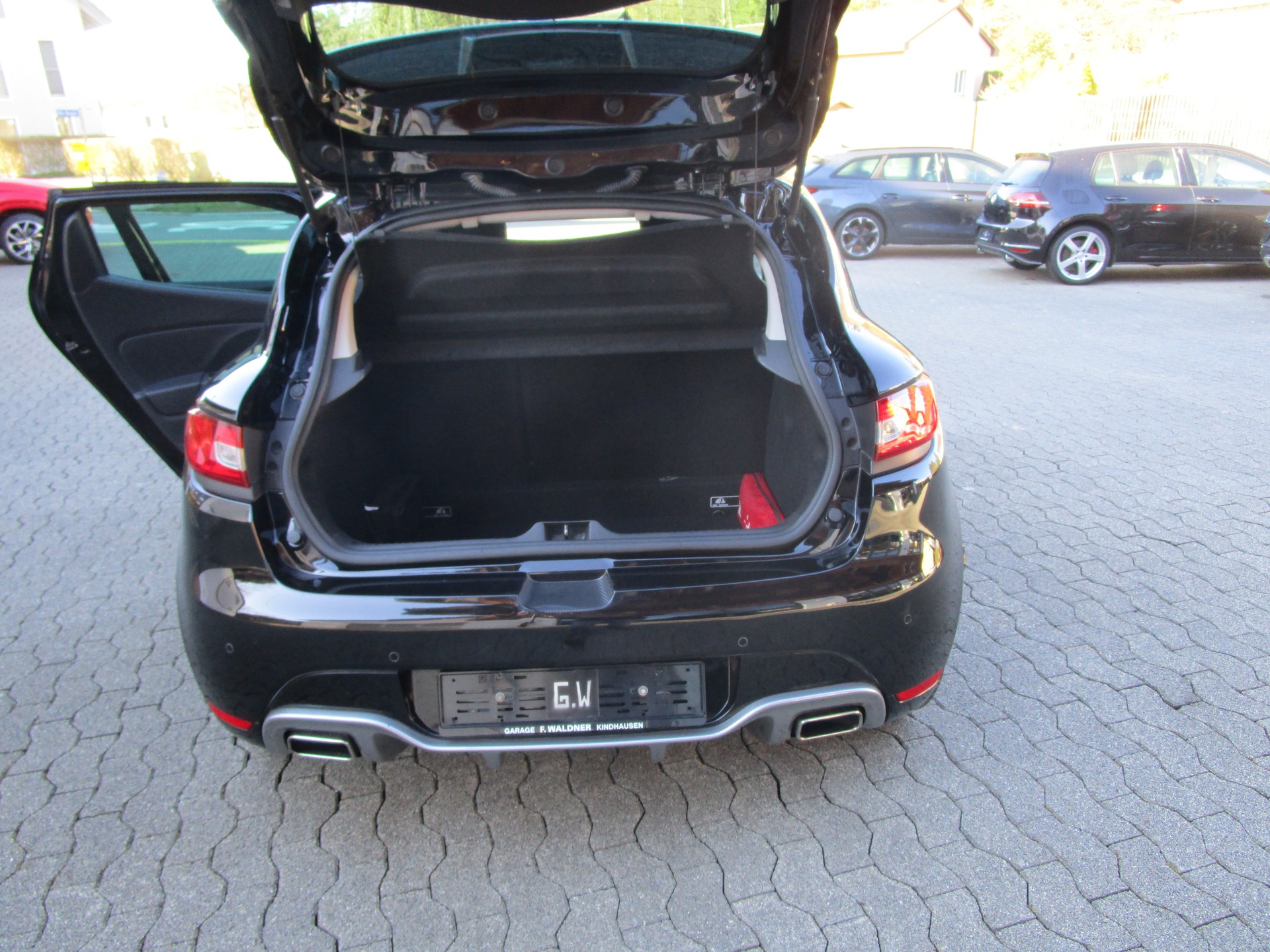 RENAULT Clio 1.6 T RS 220 Trophy EDC-image-7