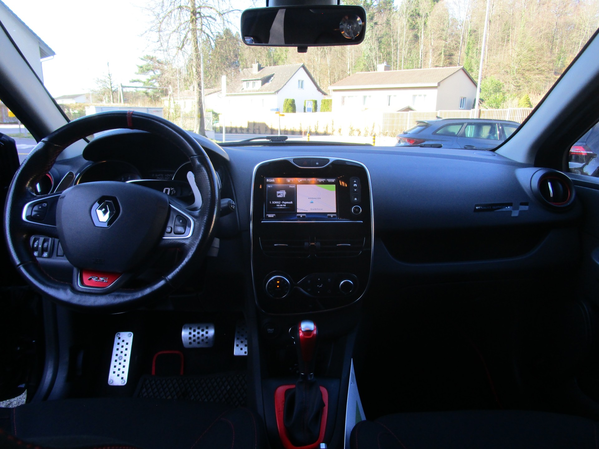 RENAULT Clio 1.6 T RS 220 Trophy EDC-image-4