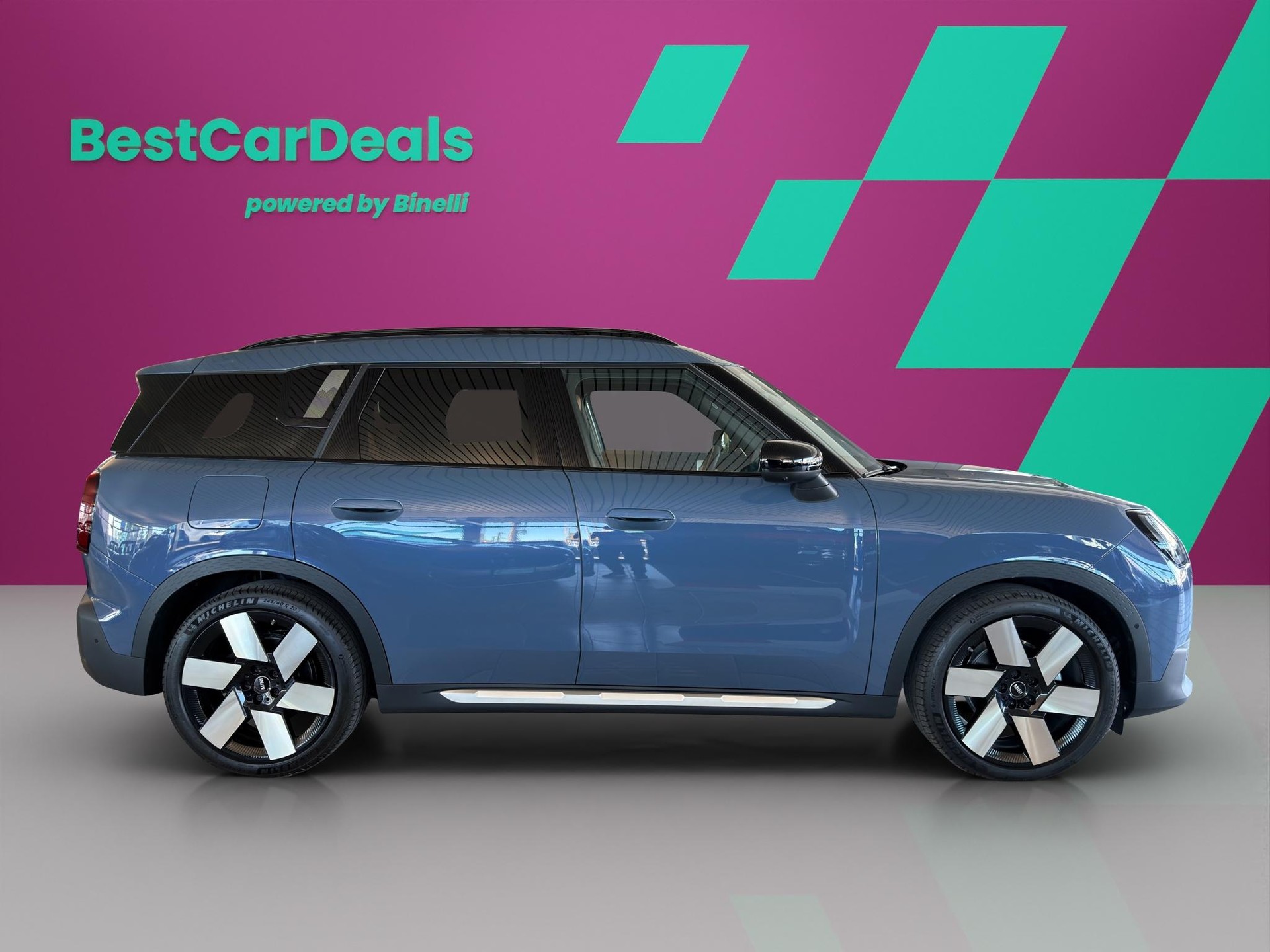 MINI Countryman E Favoured Trim-image-1