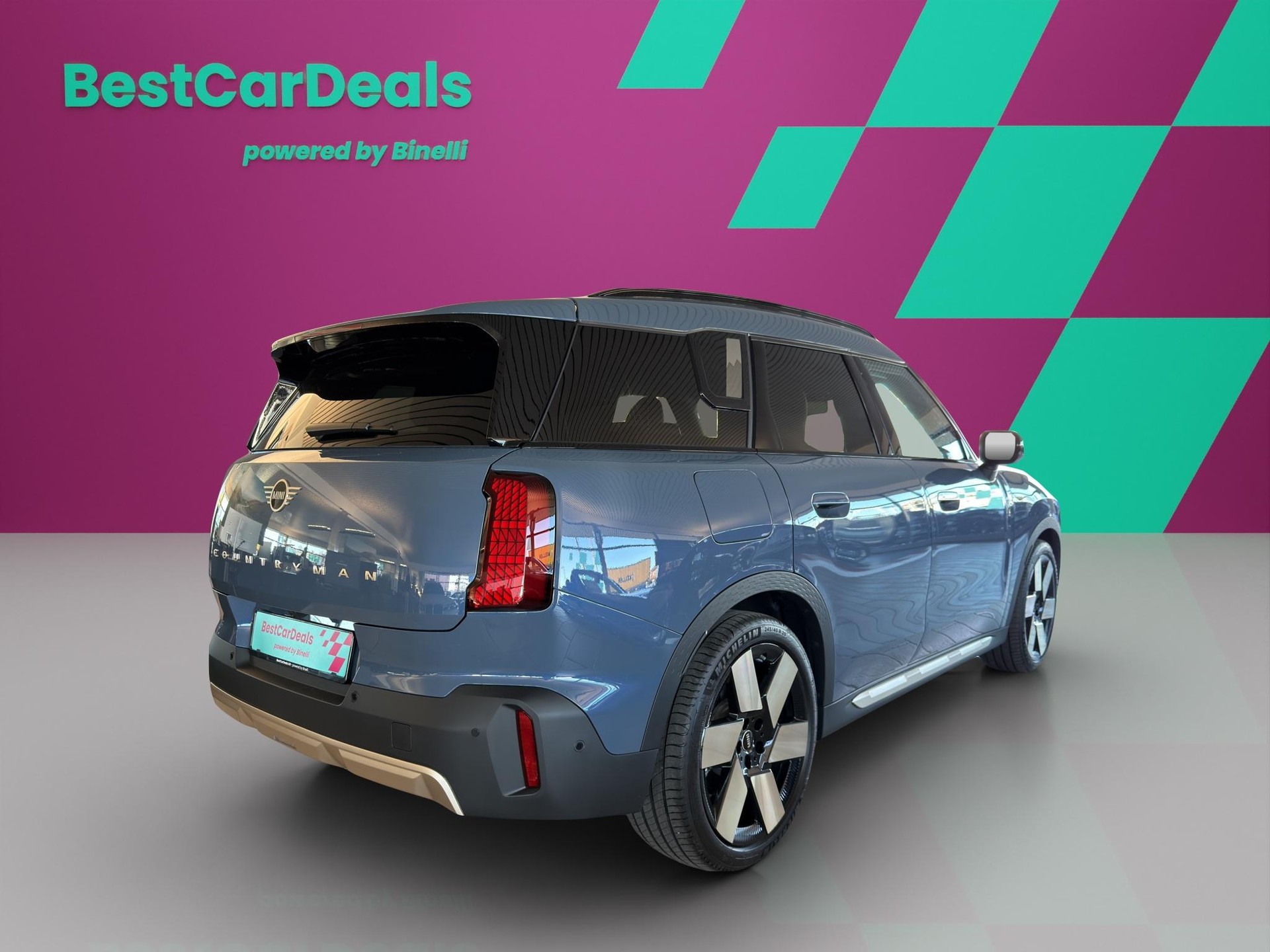 MINI Countryman E Favoured Trim-image-2