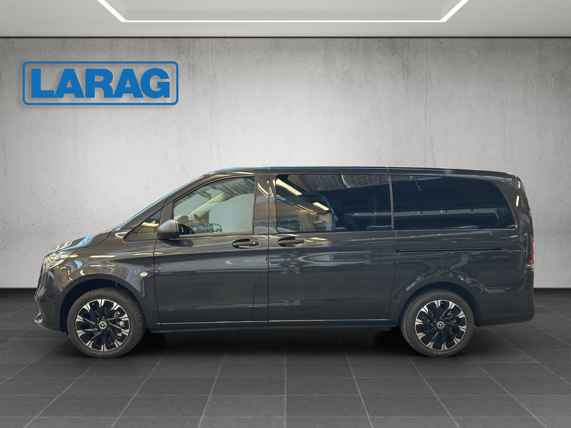 MERCEDES-BENZ Vito 116 CDI Lang Tourer 9G-Tronic 4M Select-image-2
