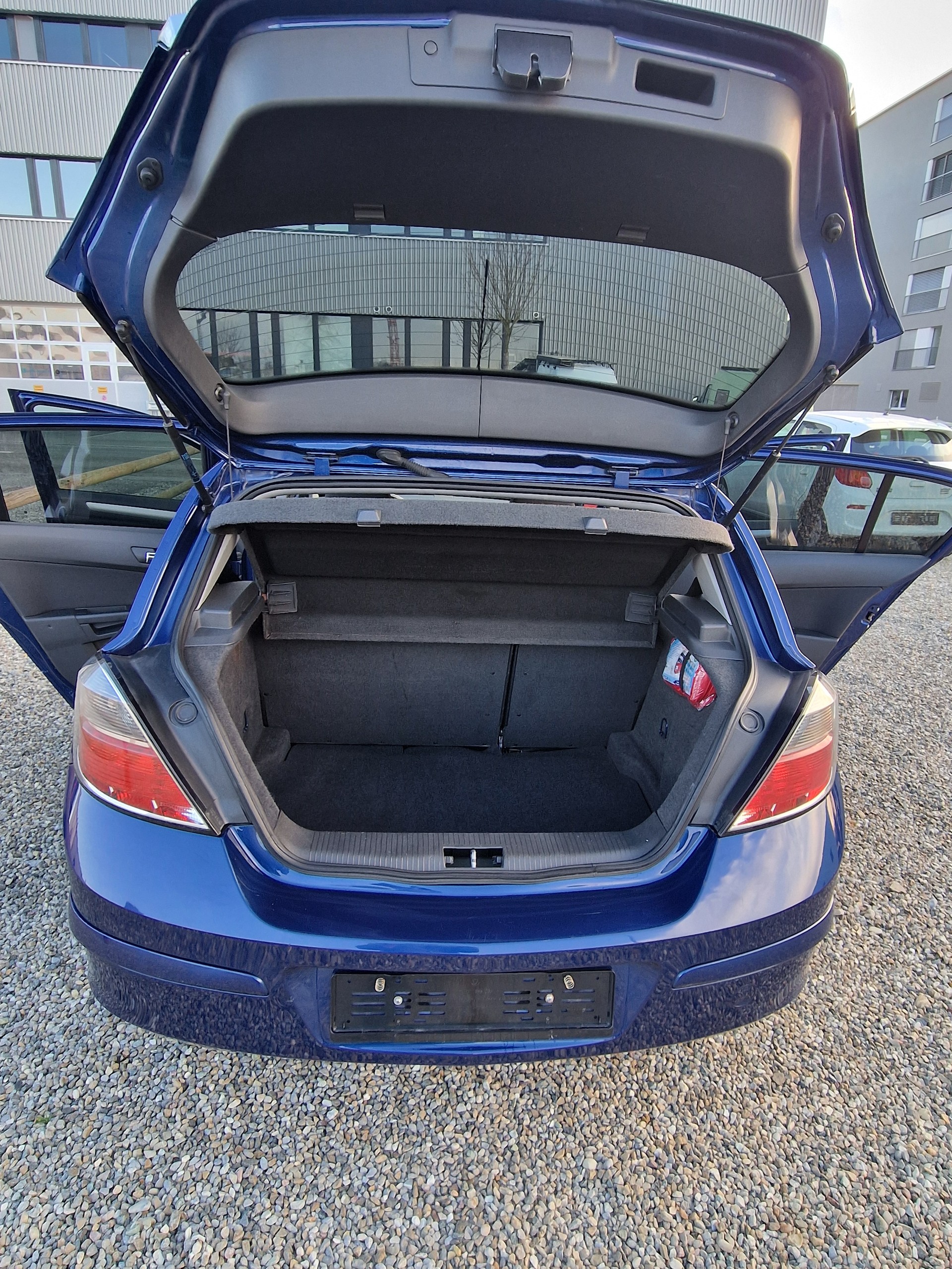 OPEL Astra 1.6i 16V-image-12