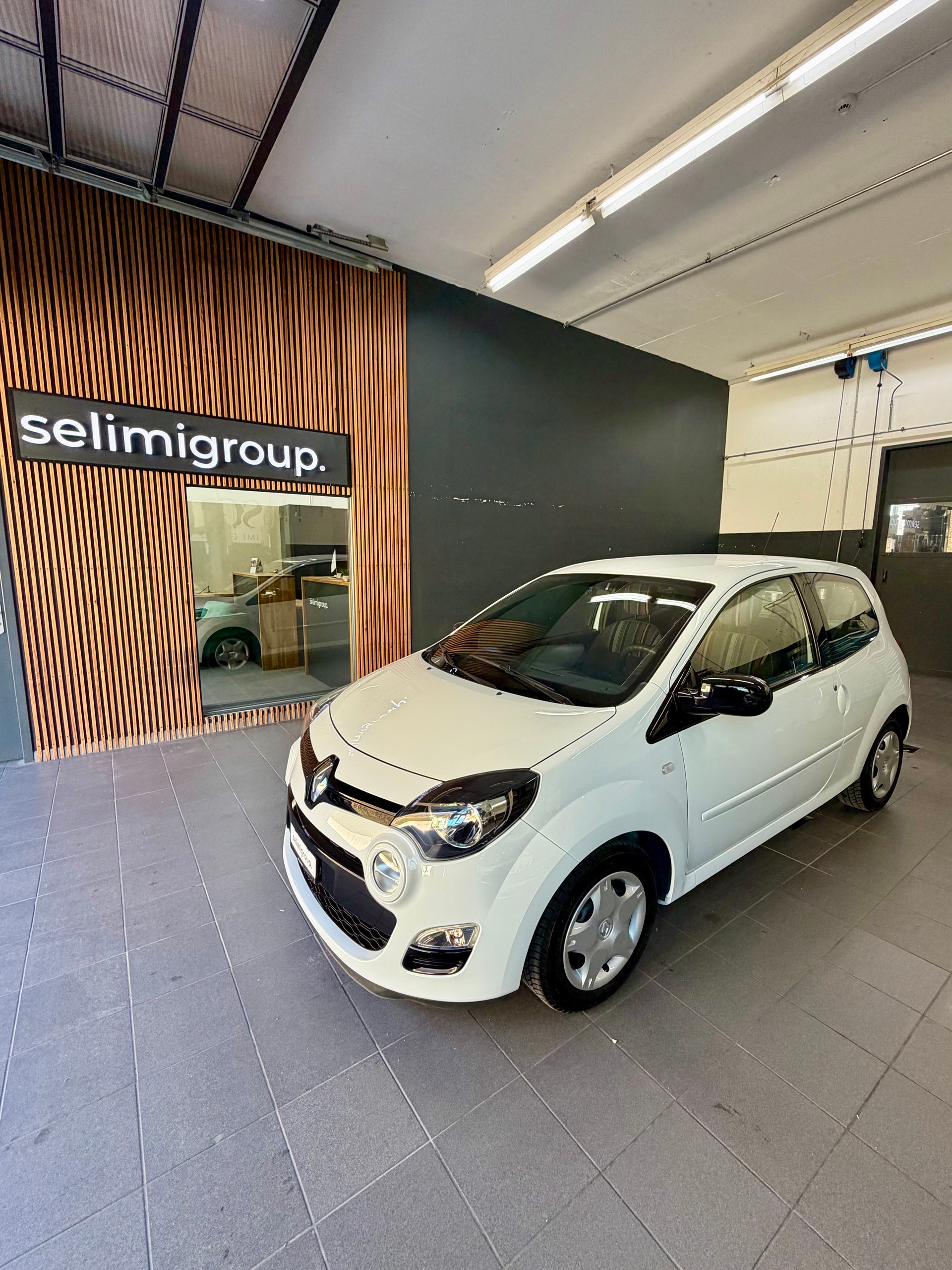 RENAULT Twingo 1.2 16V Expression-image-0