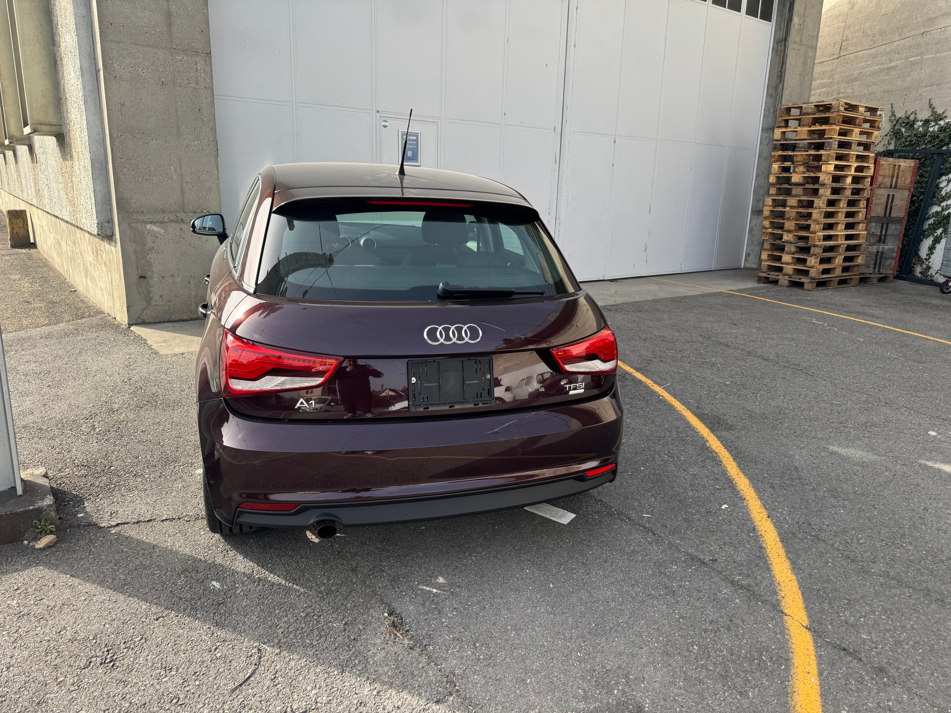 AUDI A1 Sportback 1.0 TFSI-image-4