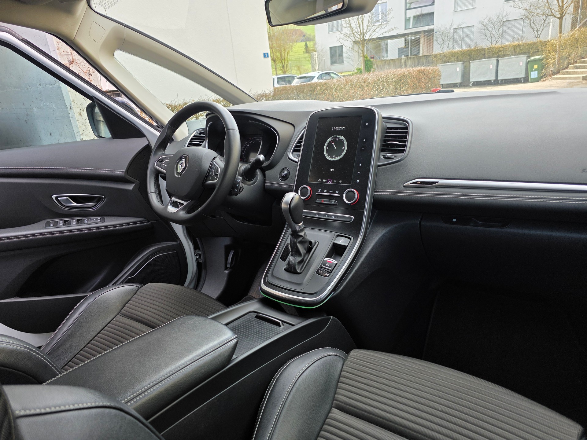 RENAULT Grand Scénic 1.3 16V Turbo Intens EDC-image-12