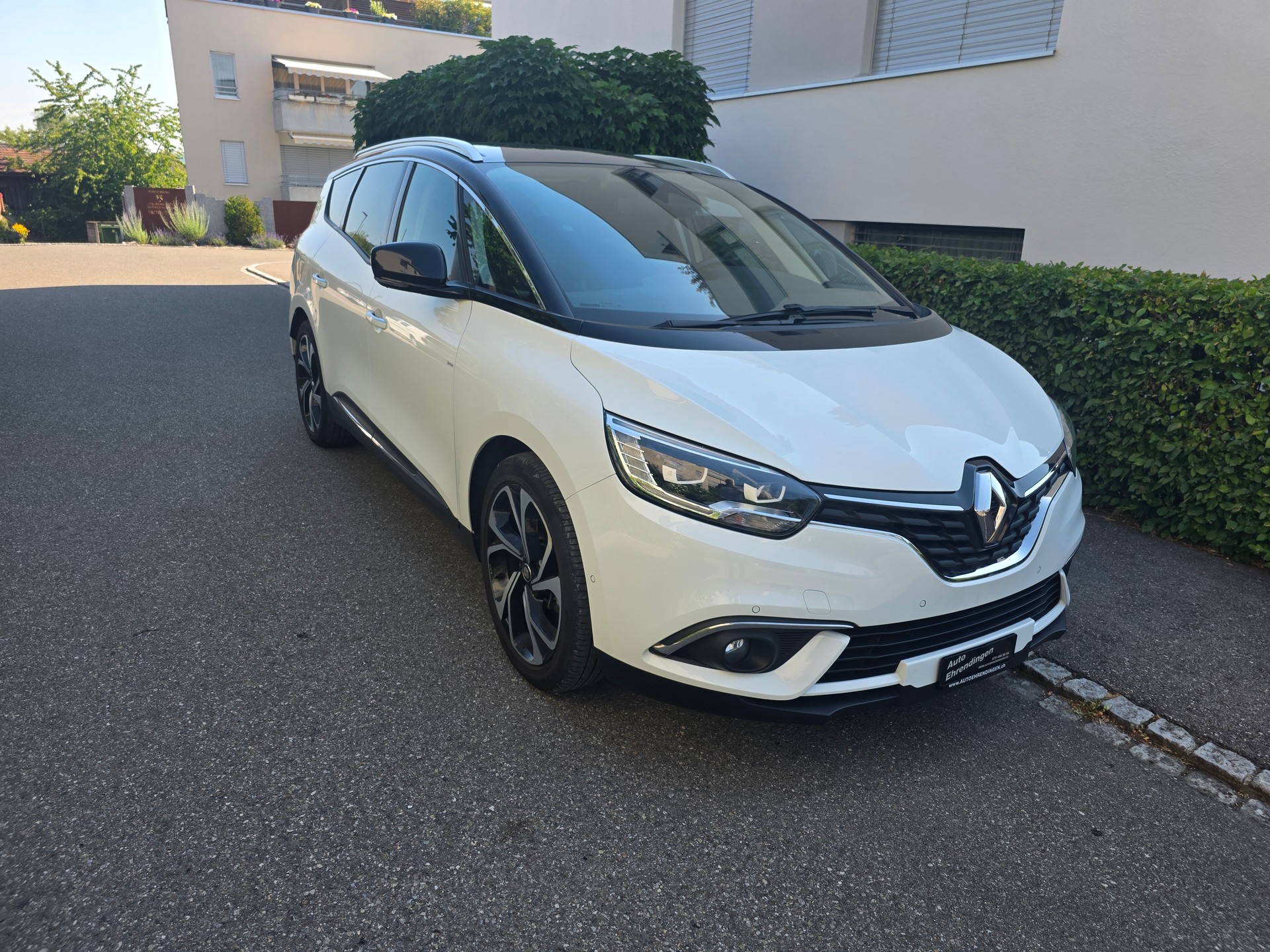 RENAULT Grand Scénic 1.3 16V Turbo Intens EDC-image-2