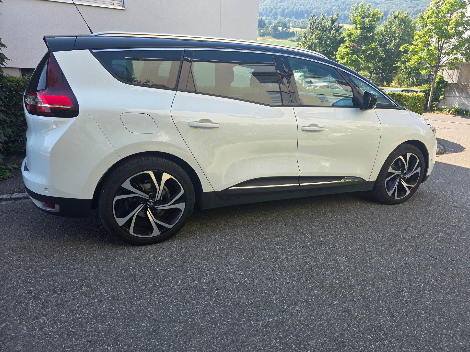 RENAULT Grand Scénic 1.3 16V Turbo Intens EDC-image-3