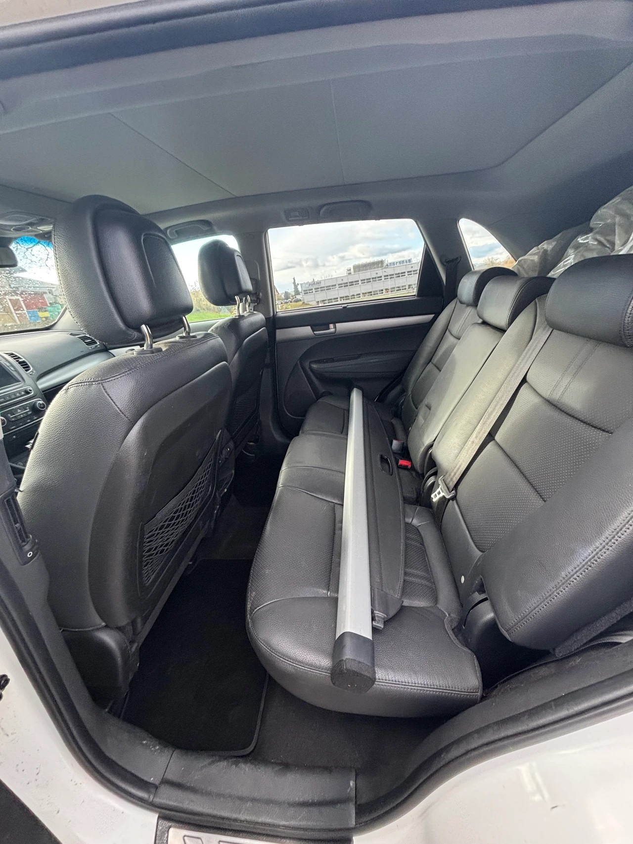 KIA Sorento 2.2 CRDI LX Automatic-image-10