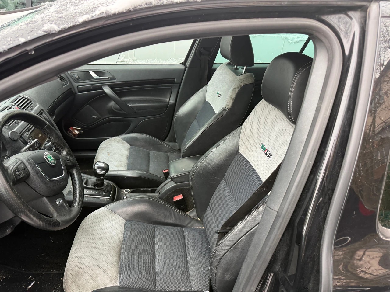 SKODA Octavia Combi 2.0 TDI RS DSG-image-9