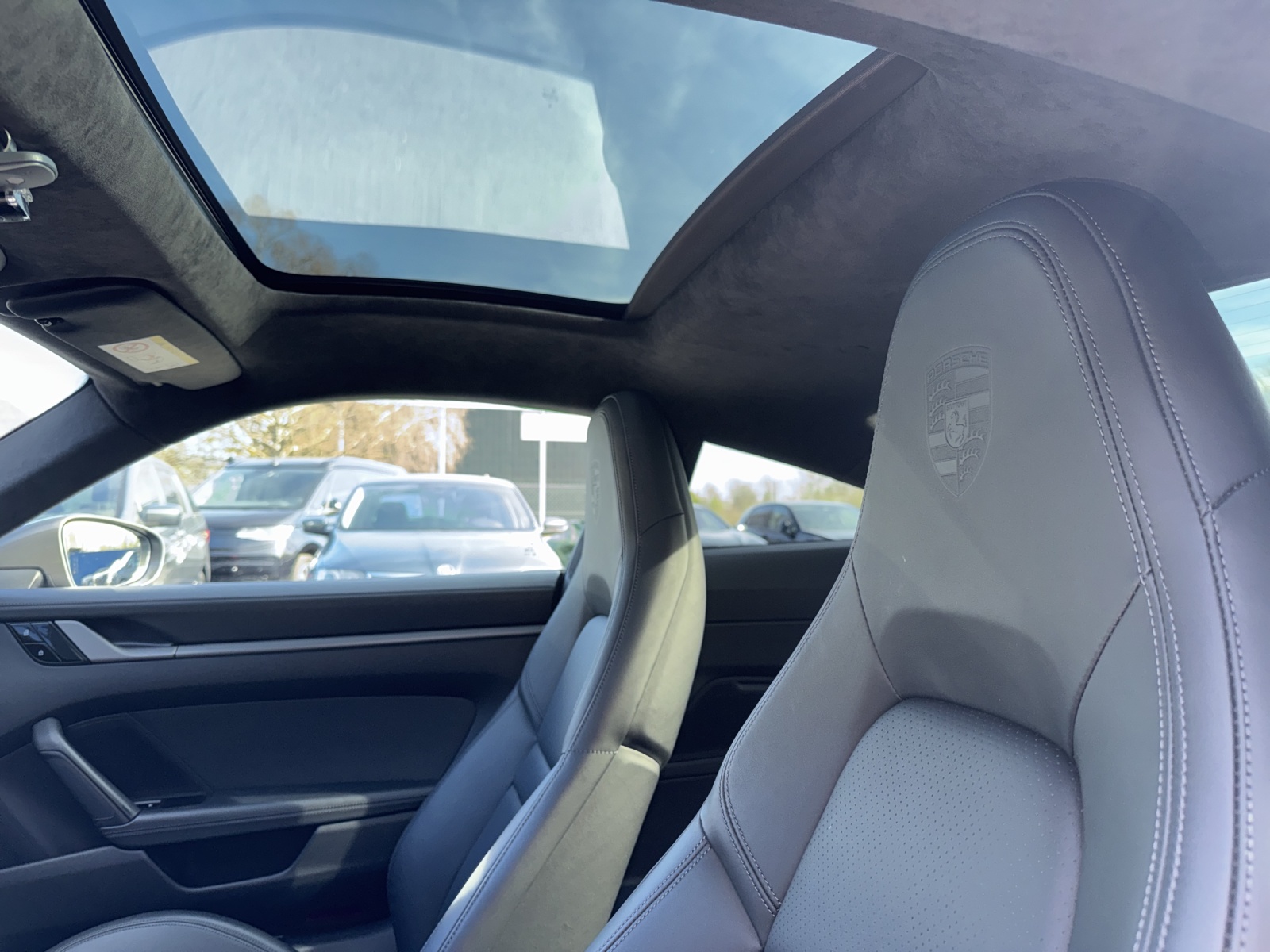 PORSCHE 911 Carrera 4S PDK-image-16