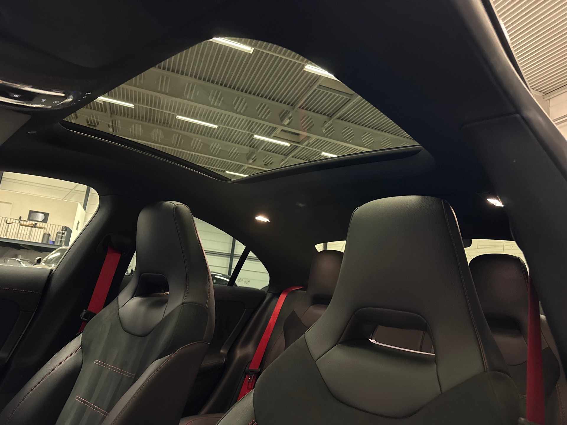MERCEDES-BENZ CLA 45 AMG 4Matic+ 8G-DCT-image-17