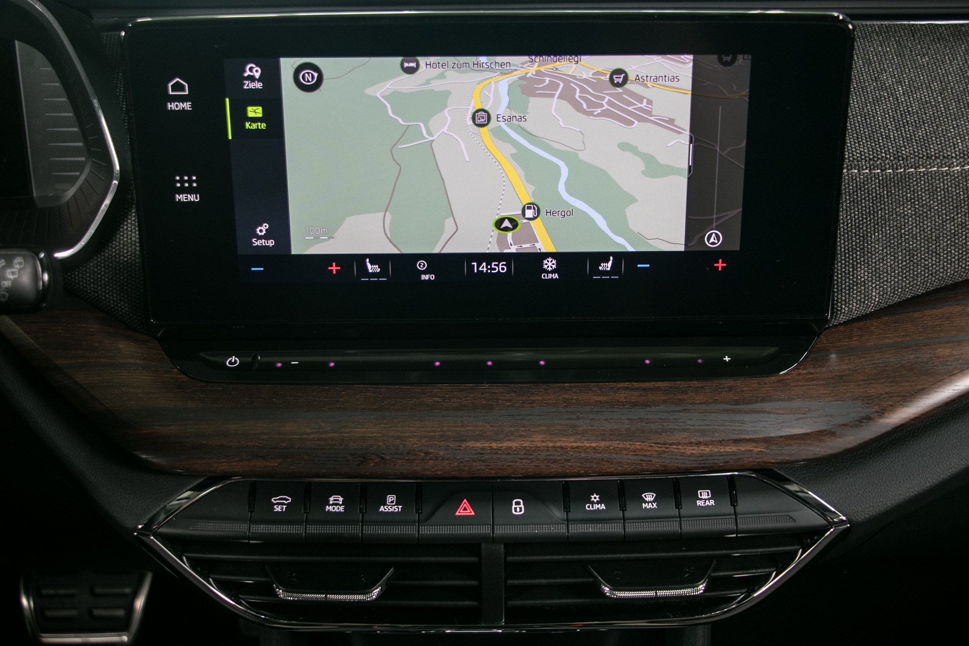 SKODA Octavia Combi 2.0 TSI DSG Scout 4x4-image-6