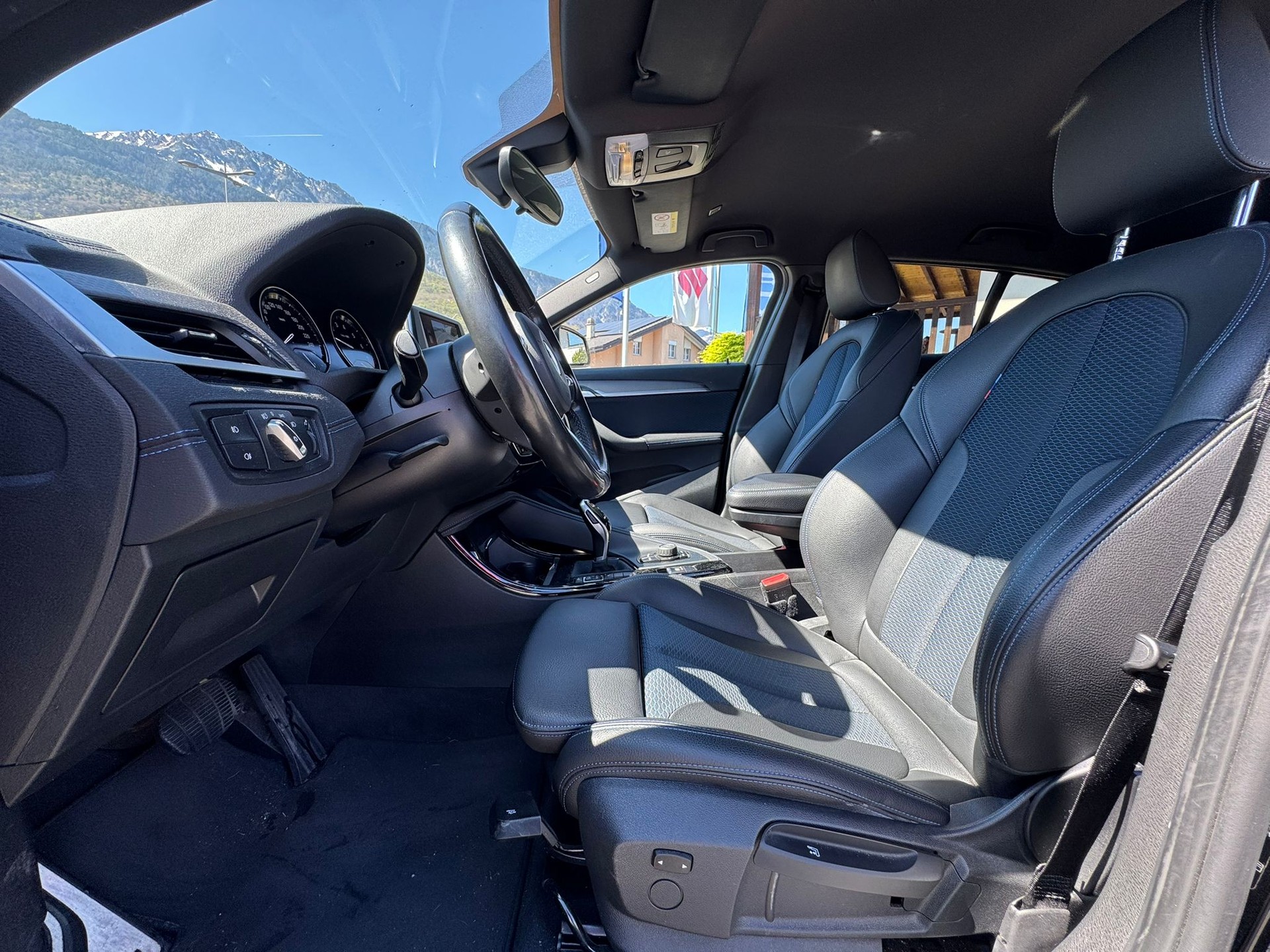 BMW X2 sDrive 18i M Sport Steptronic DSK-image-10