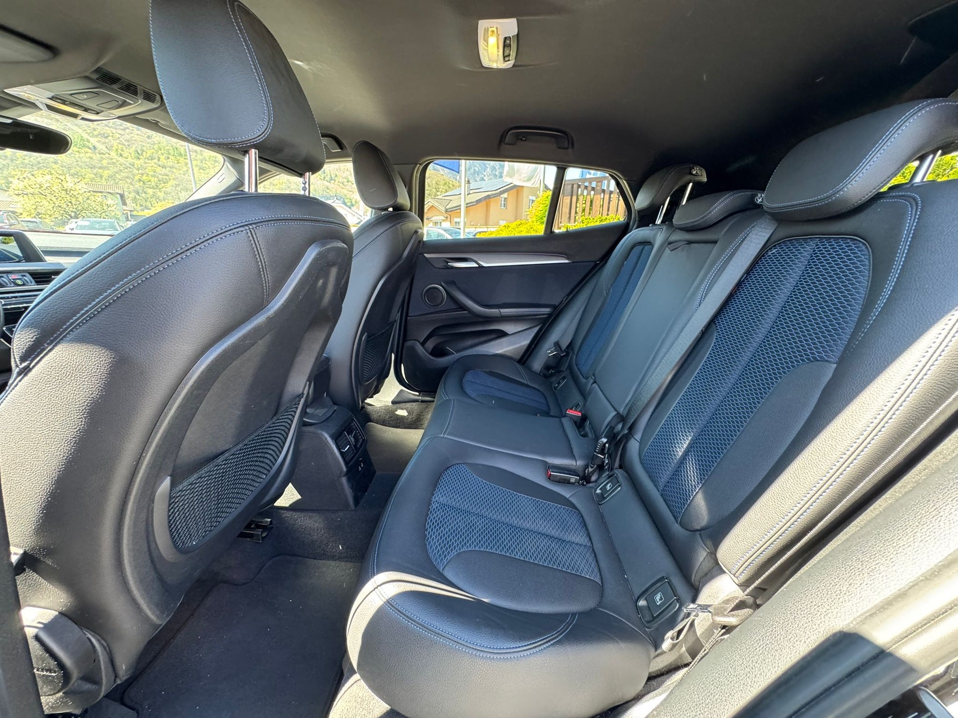 BMW X2 sDrive 18i M Sport Steptronic DSK-image-11