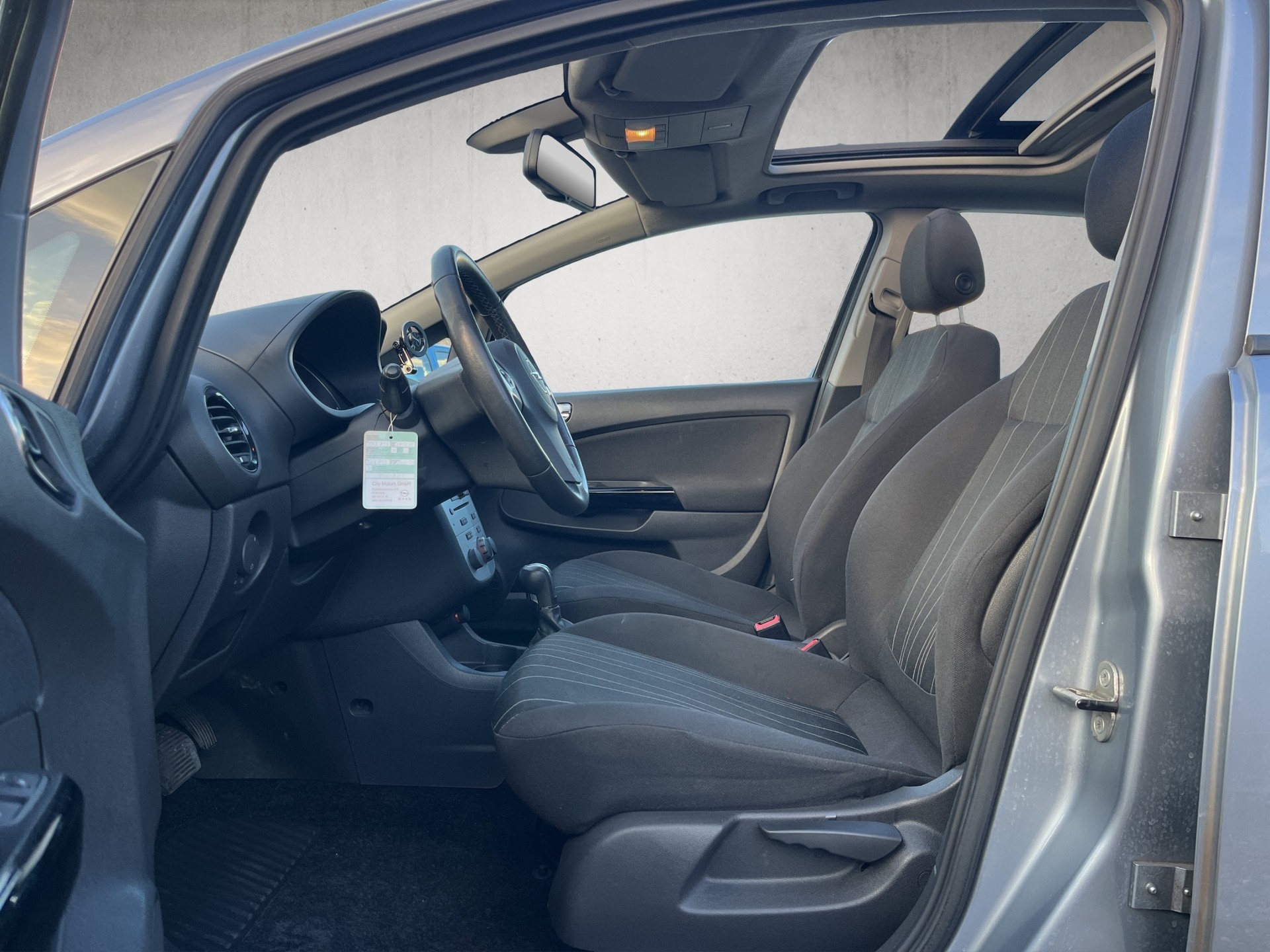 OPEL Corsa 1.4 TP Color Edition Automatic-image-10