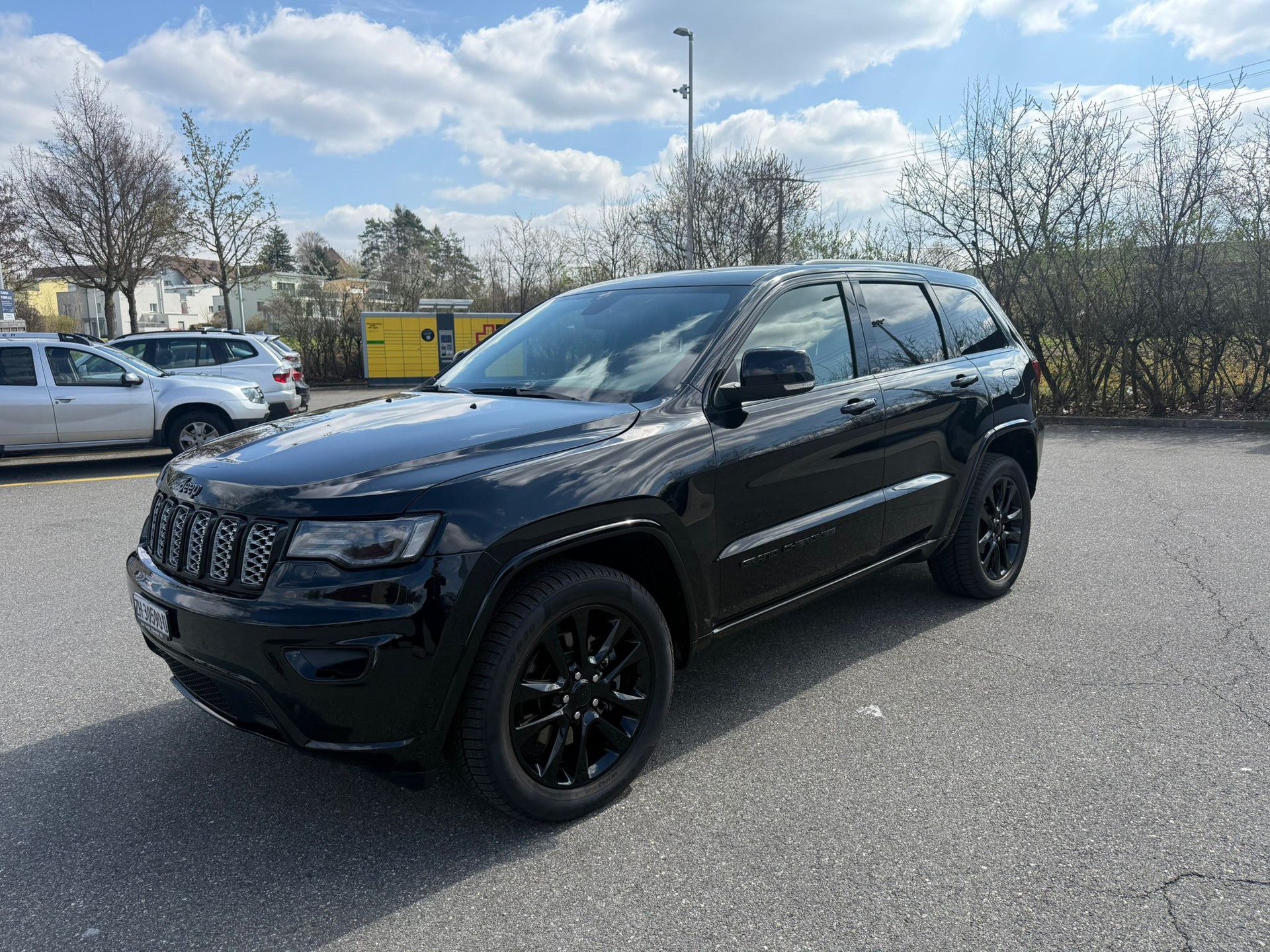 JEEP Grand Cherokee 3.0 CRD 250 Night Eagle-showroom-element-1