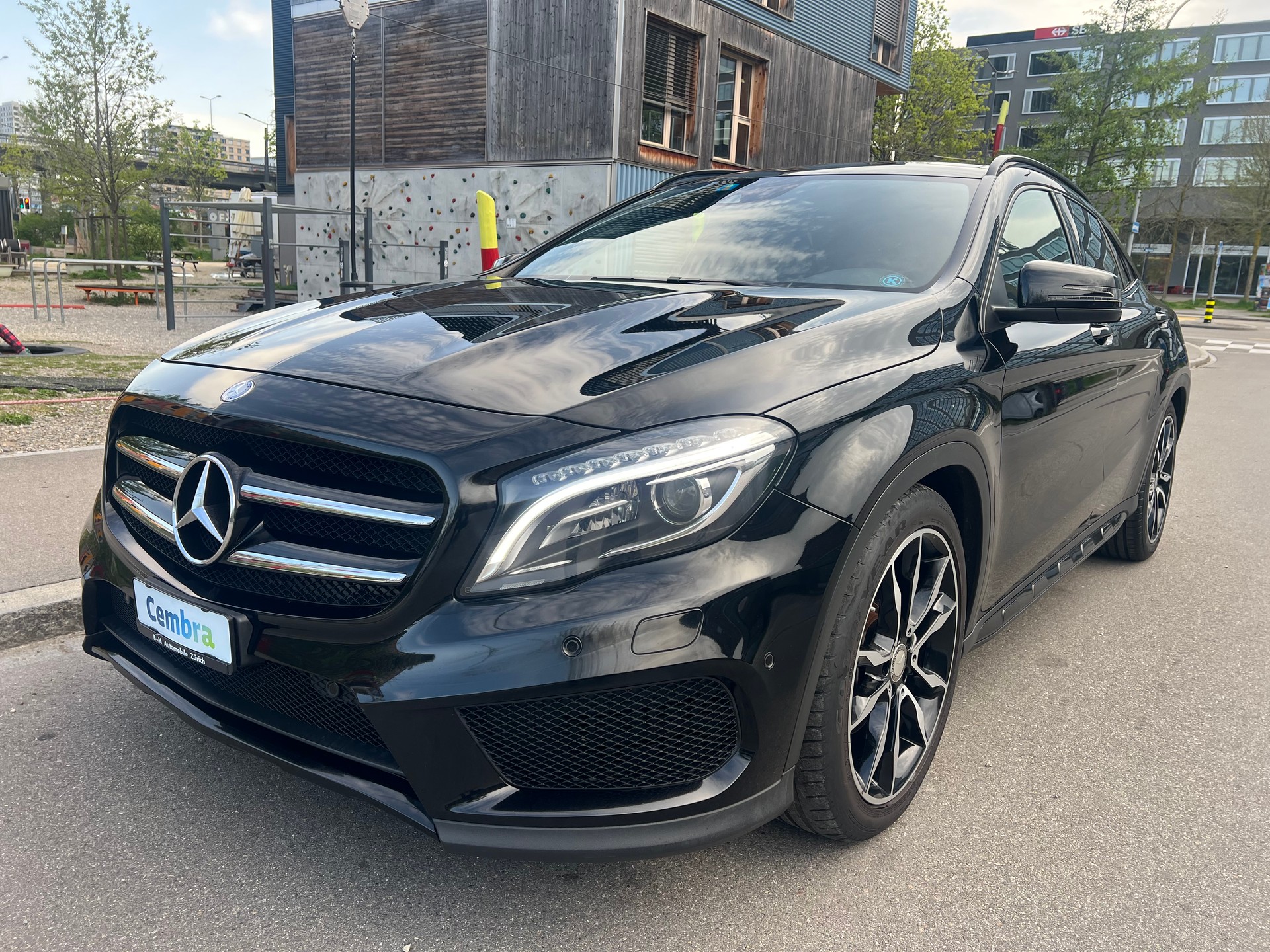 MERCEDES-BENZ GLA 220 d AMG Line 4Matic 7G-DCT