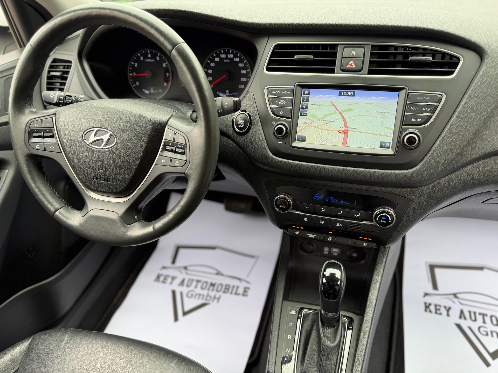 HYUNDAI i20 Active 1.0 T-GDi Vertex DCT-image-8