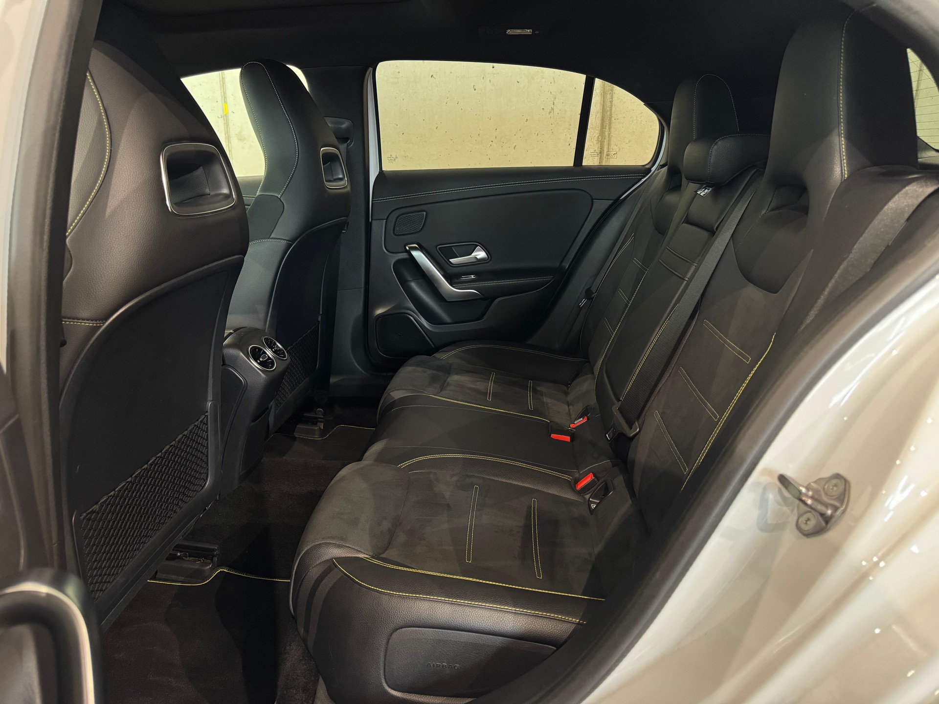 MERCEDES-BENZ A 220 AMG Line EDITION 1 7G-DCT 4Matic || BURMESTER || 360 || PANORAMA-image-28