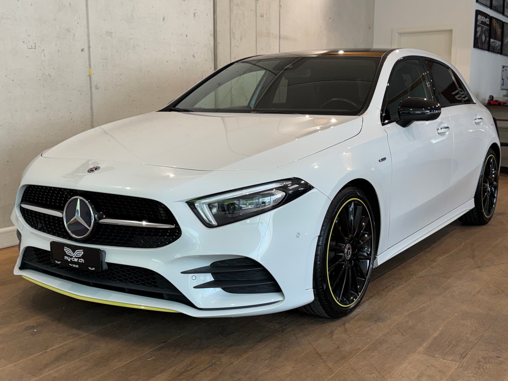 MERCEDES-BENZ A 220 AMG Line EDITION 1 7G-DCT 4Matic || BURMESTER || 360 || PANORAMA-image-1